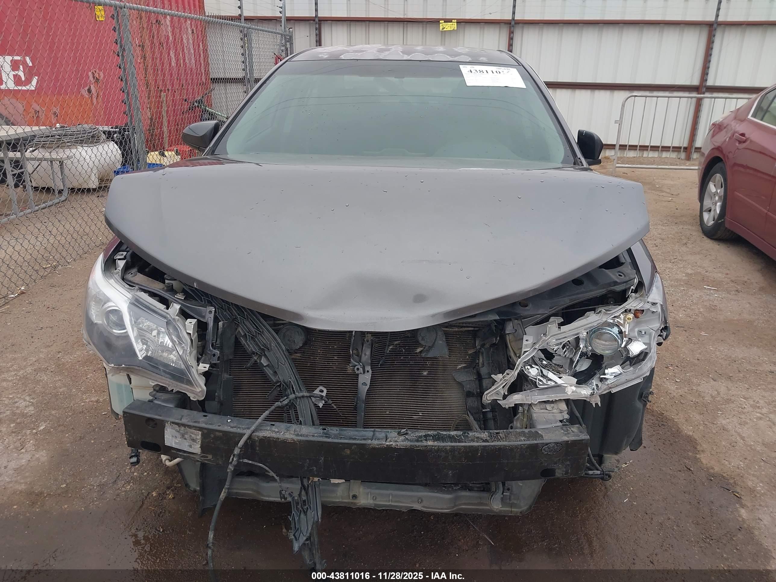 TOYOTA CAMRY image 6