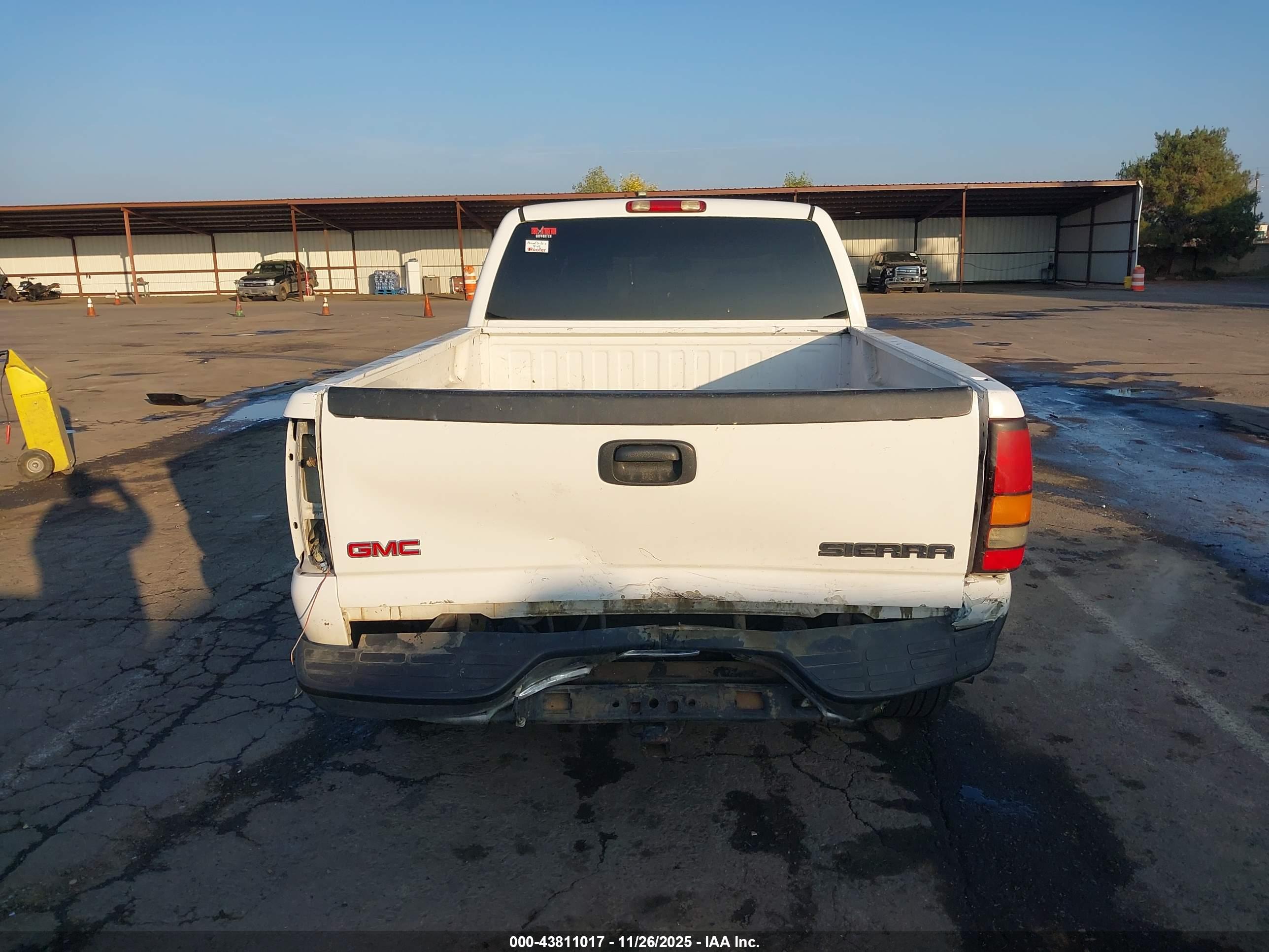 GMC SIERRA image 6