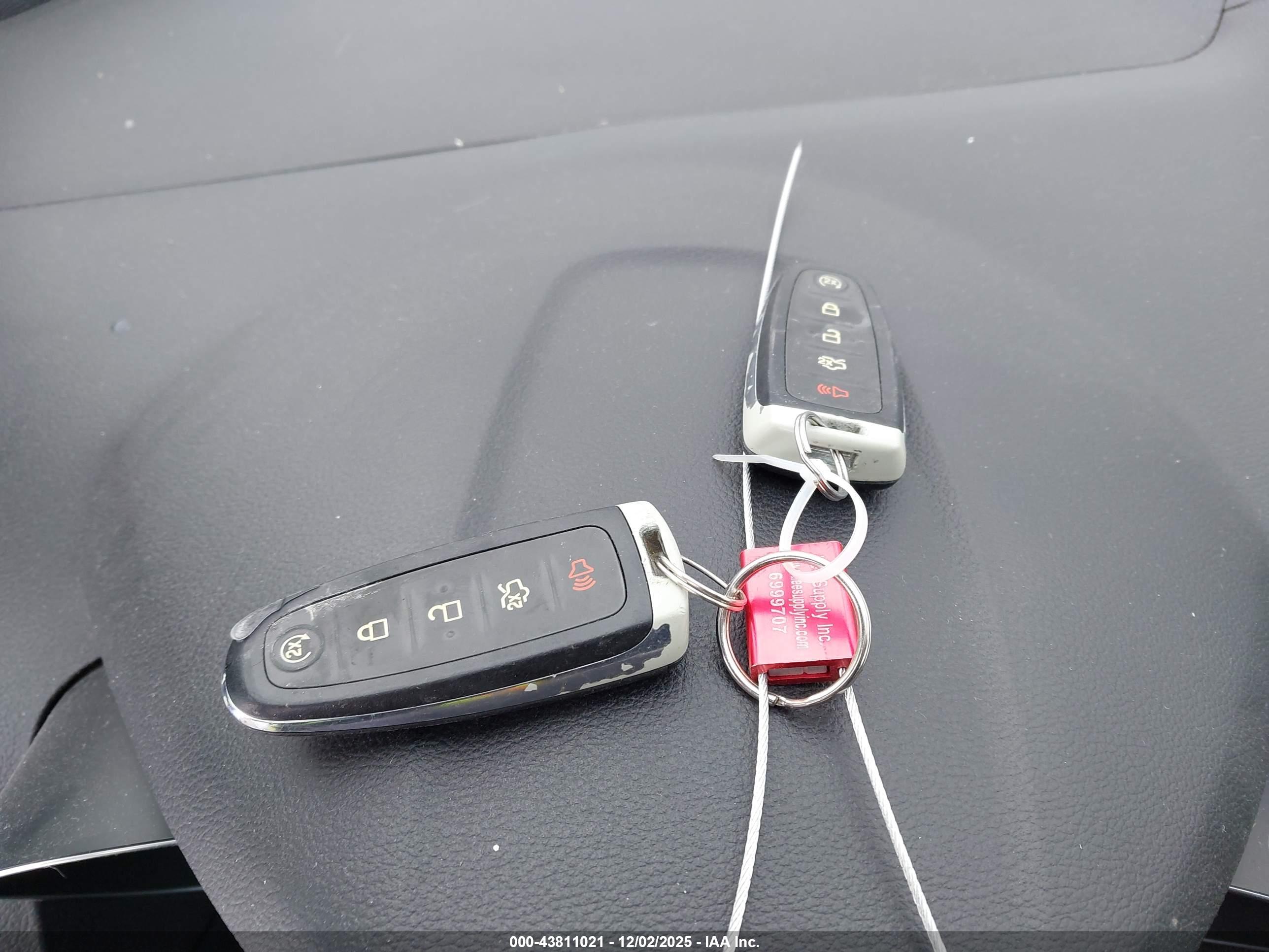 FORD ESCAPE image 11
