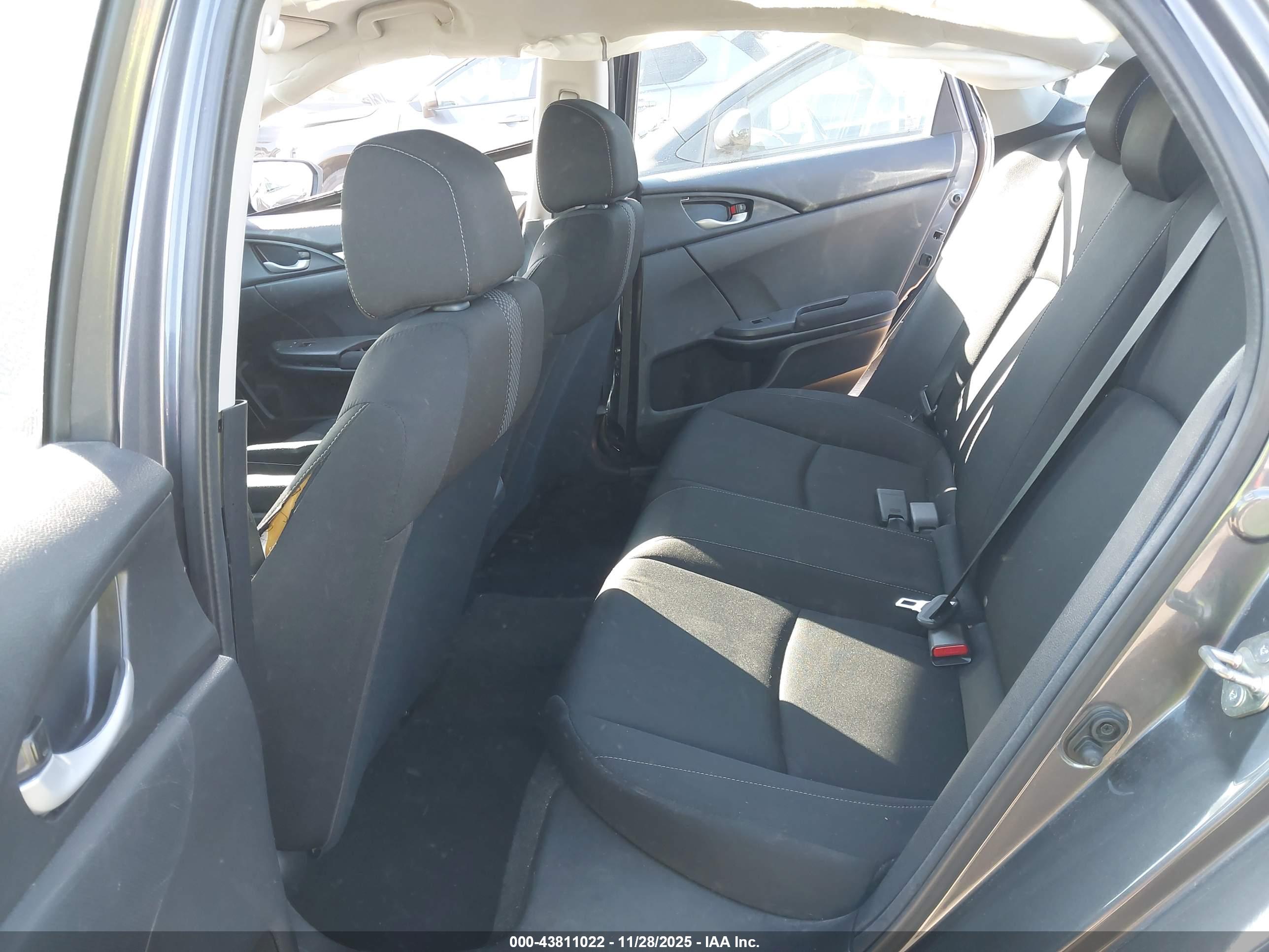 HONDA CIVIC image 8