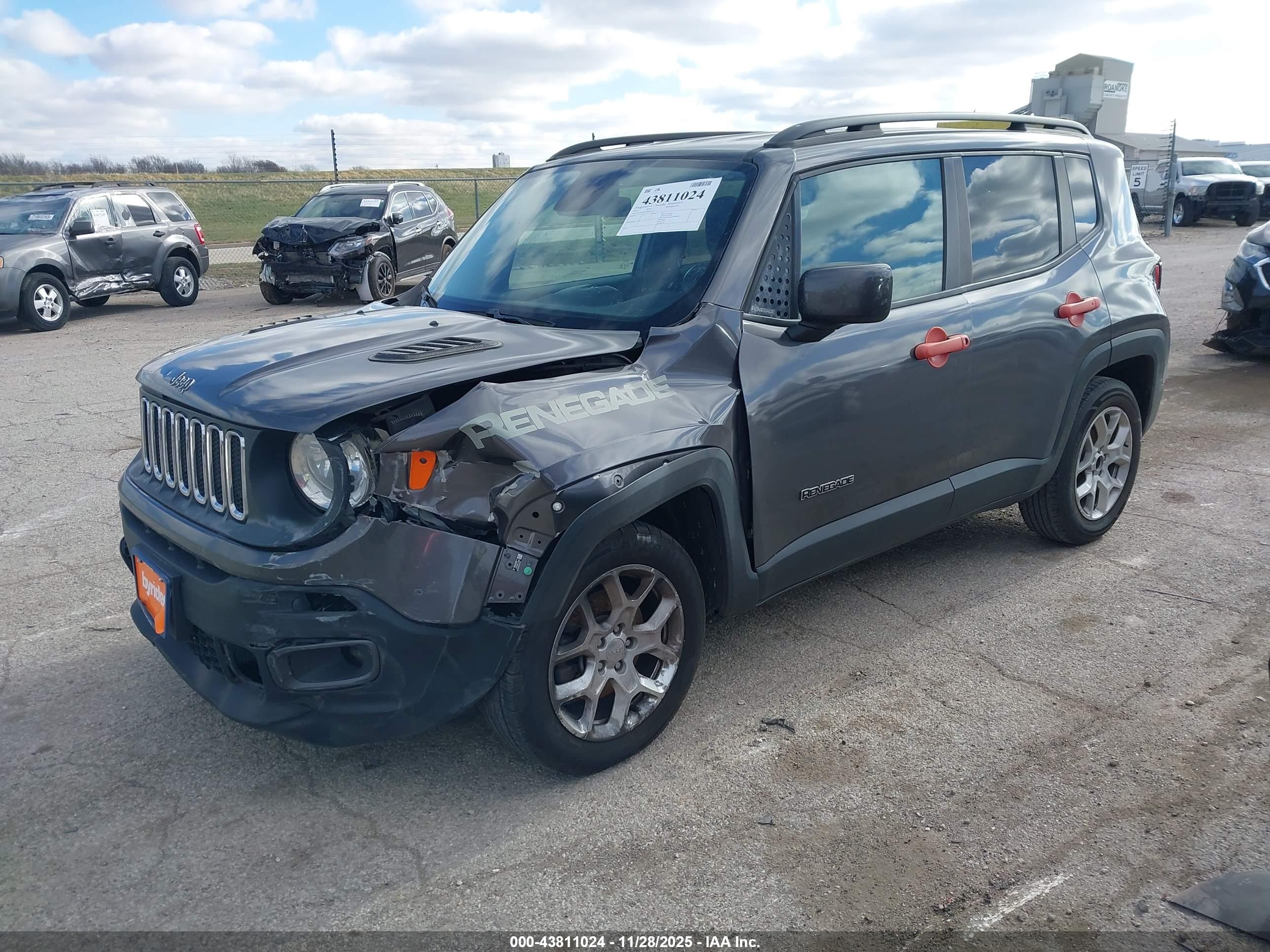 JEEP RENEGADE image 2