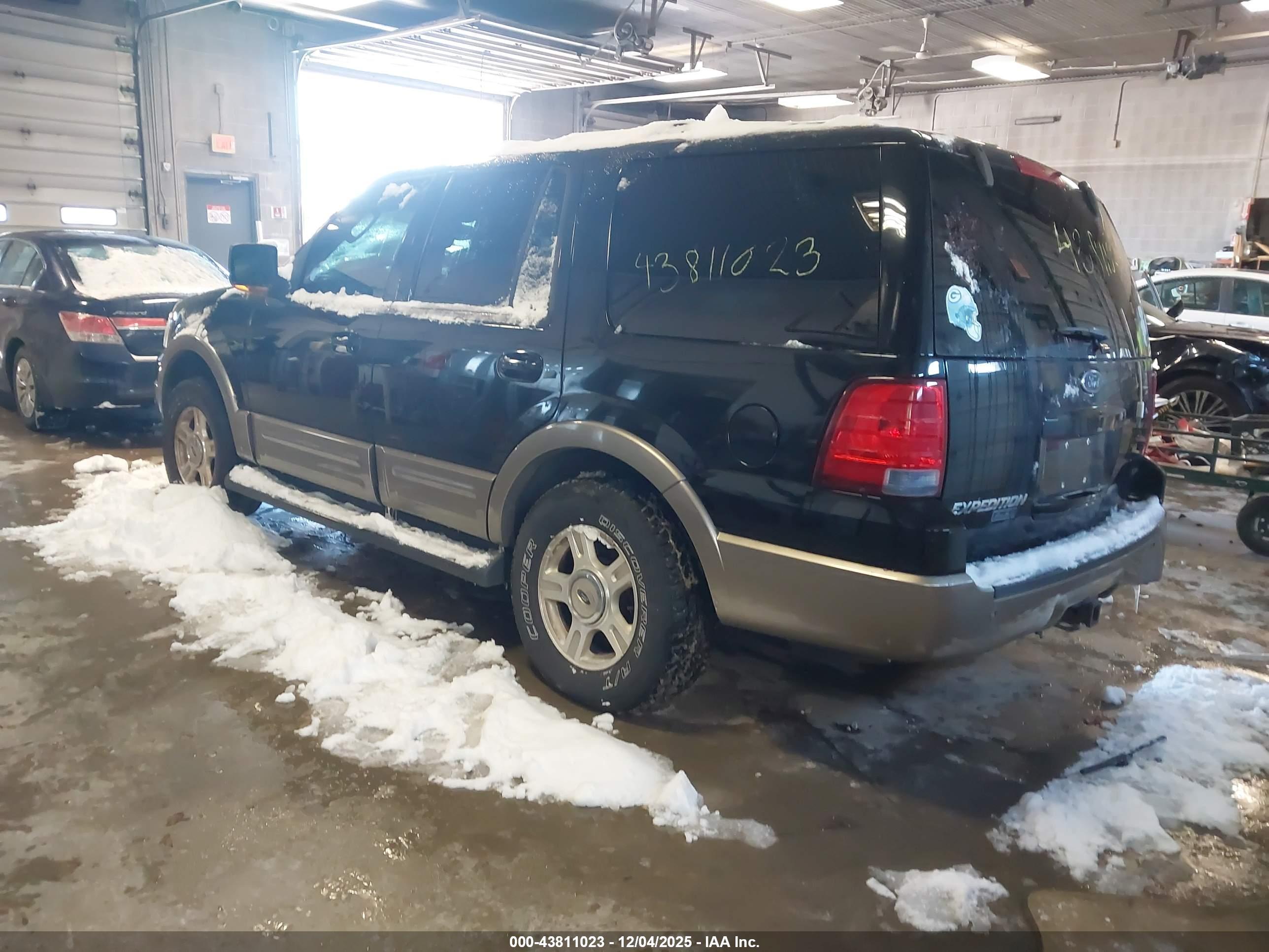 FORD EXPEDITION image 3