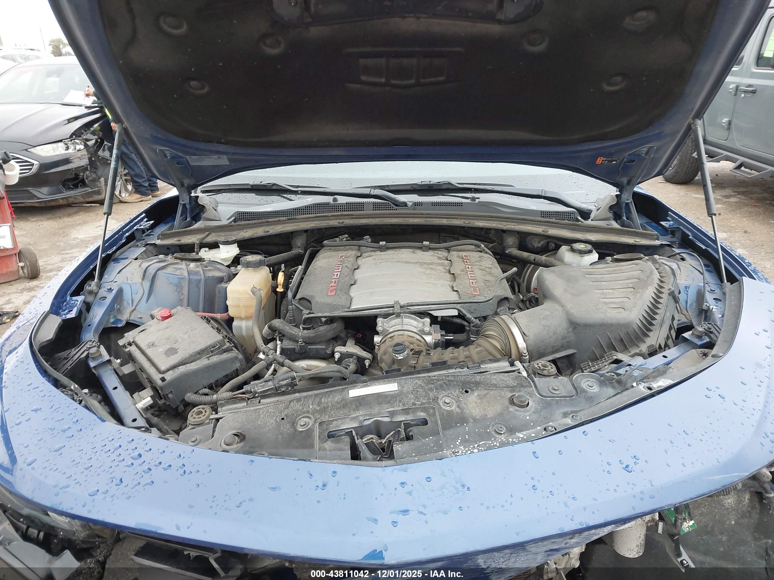 CHEVROLET CAMARO image 10