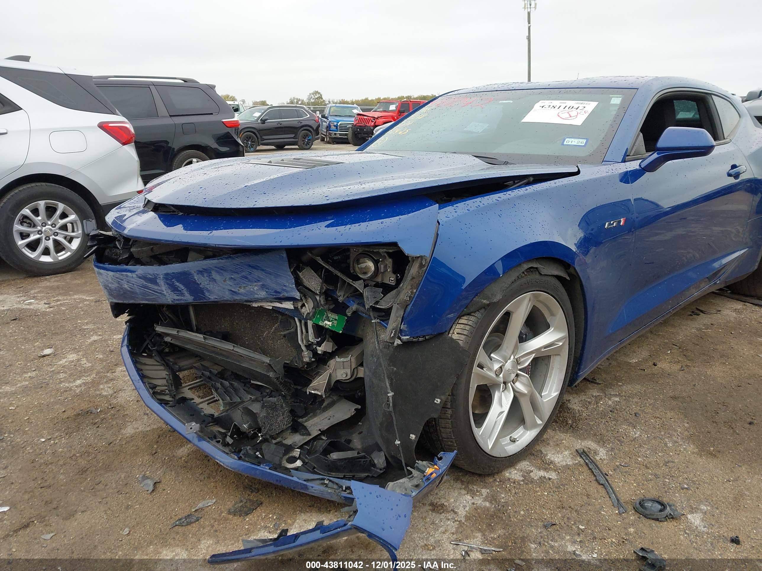 CHEVROLET CAMARO image 6