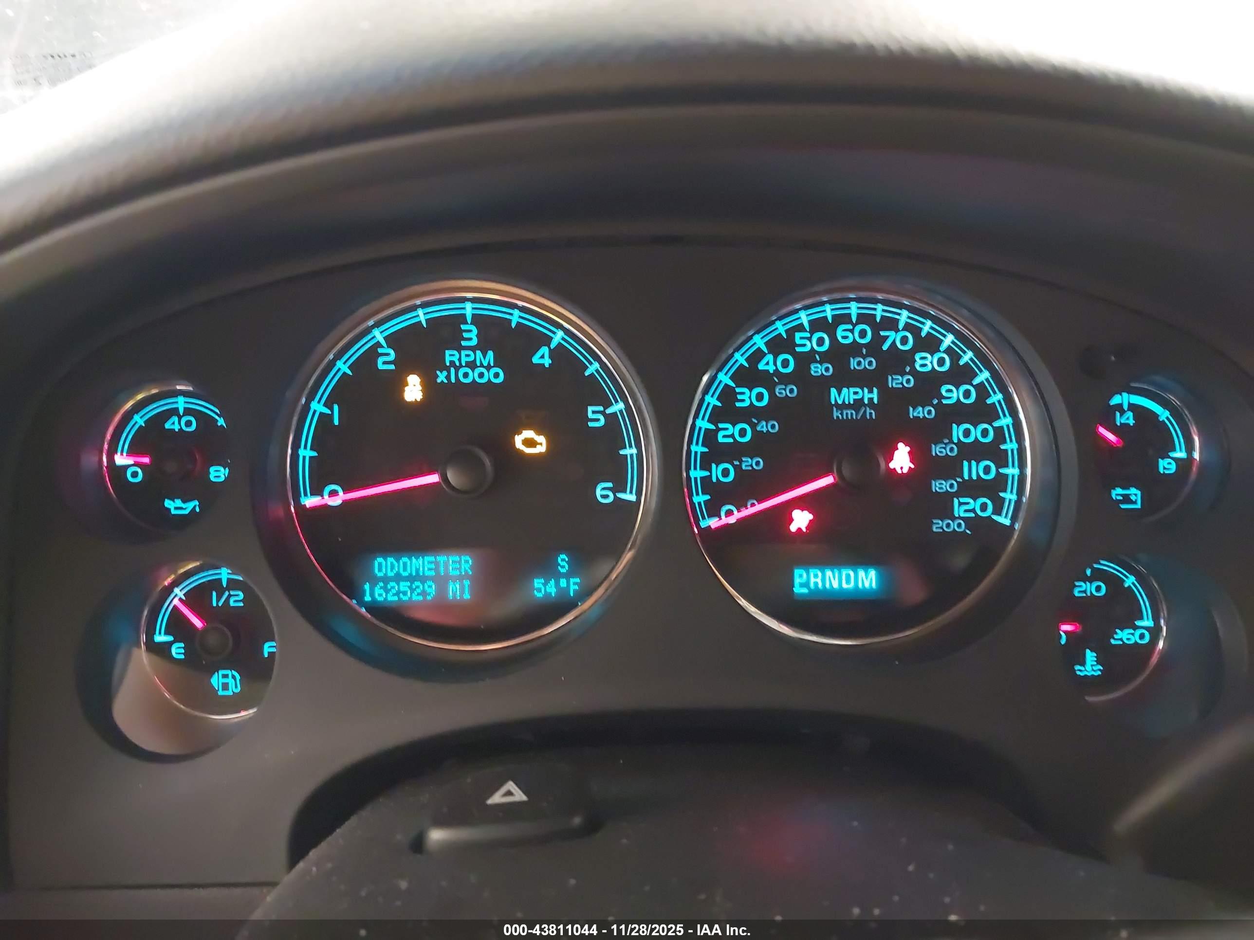 CHEVROLET TAHOE image 7