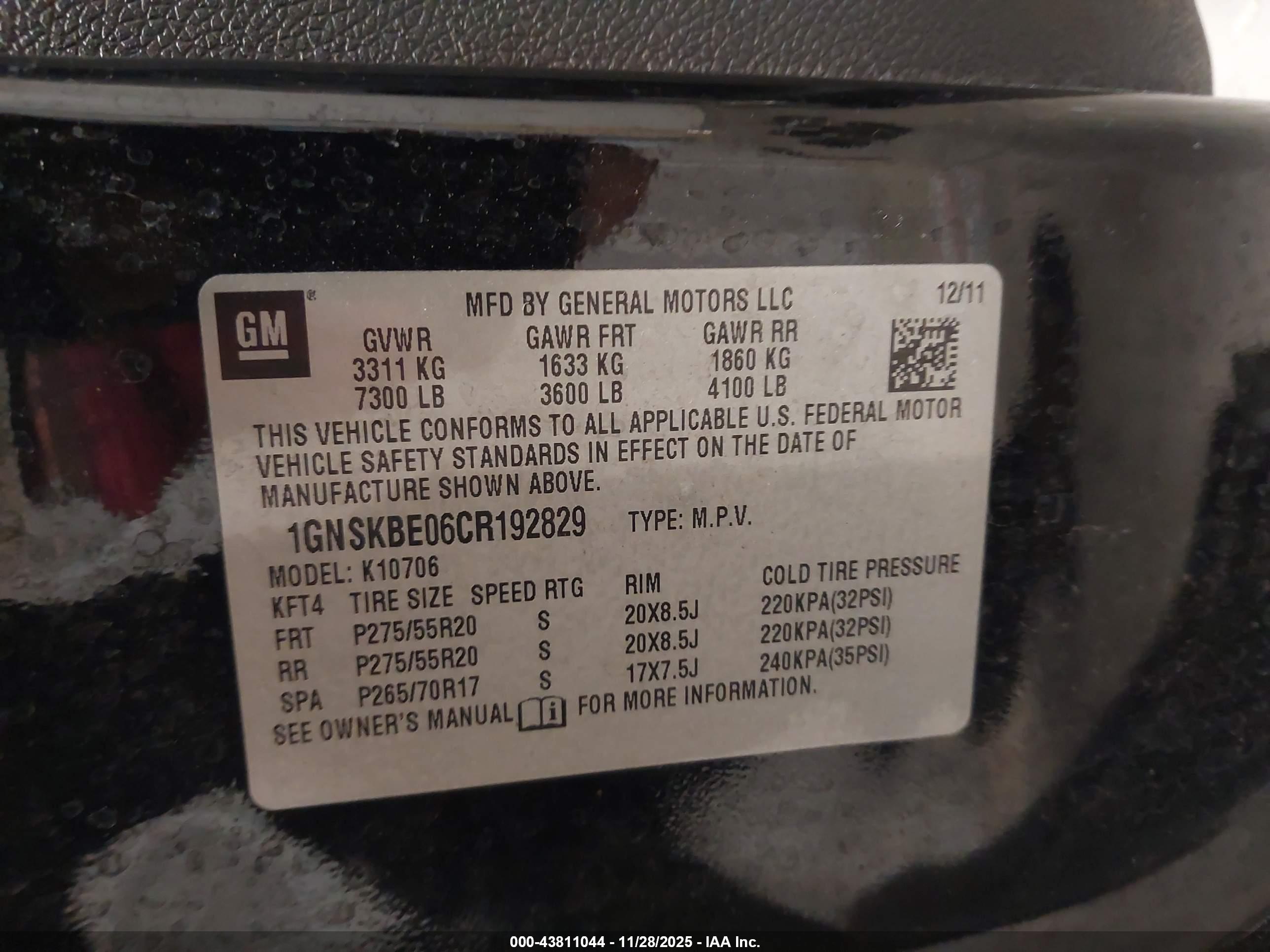 CHEVROLET TAHOE image 9