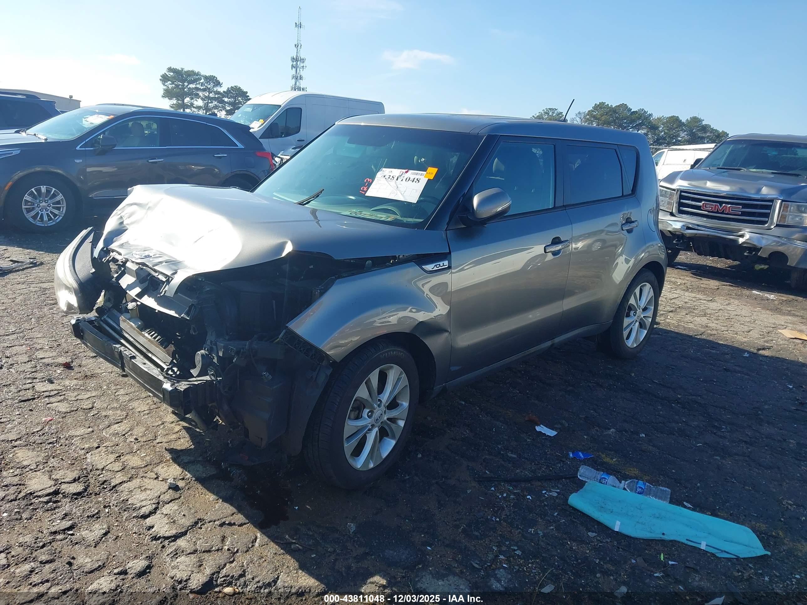 KIA SOUL image 2