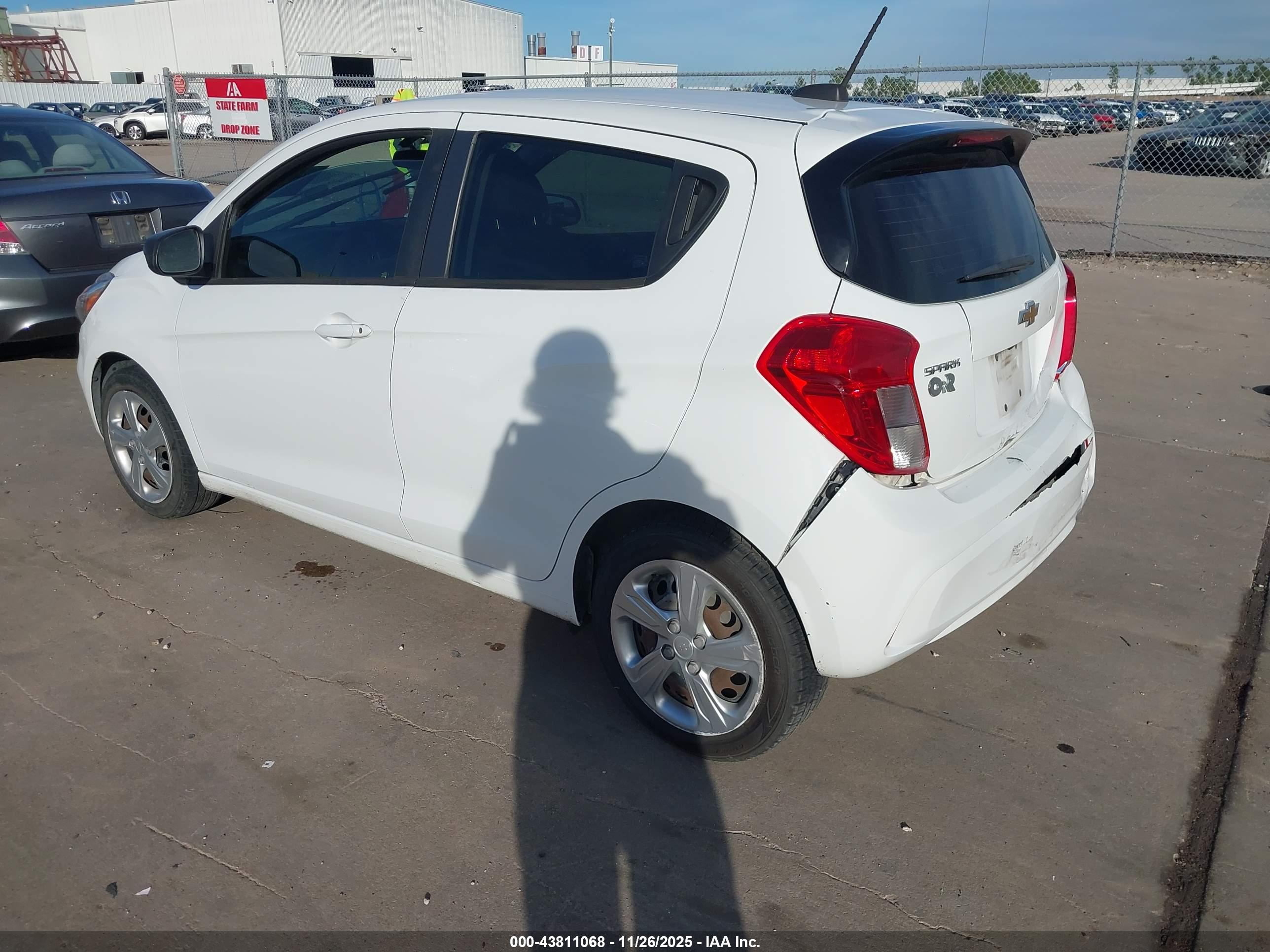 CHEVROLET SPARK image 3