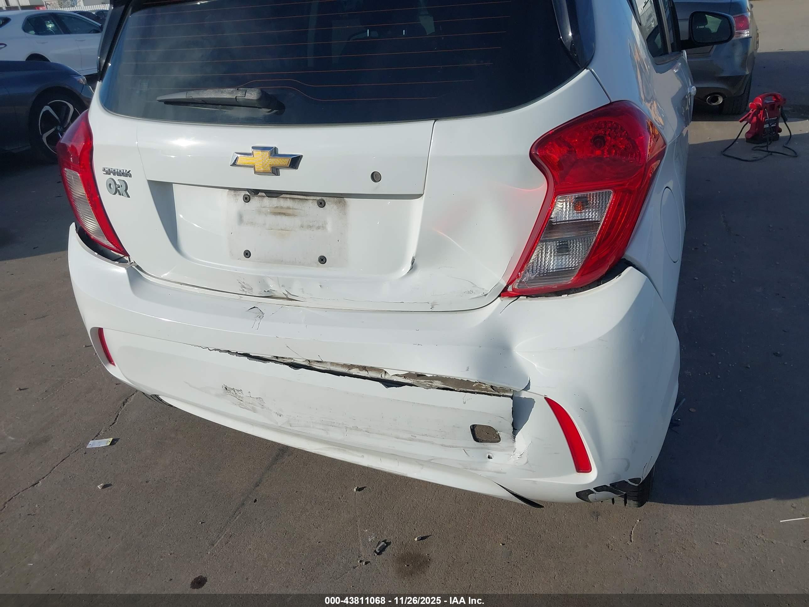 CHEVROLET SPARK image 6