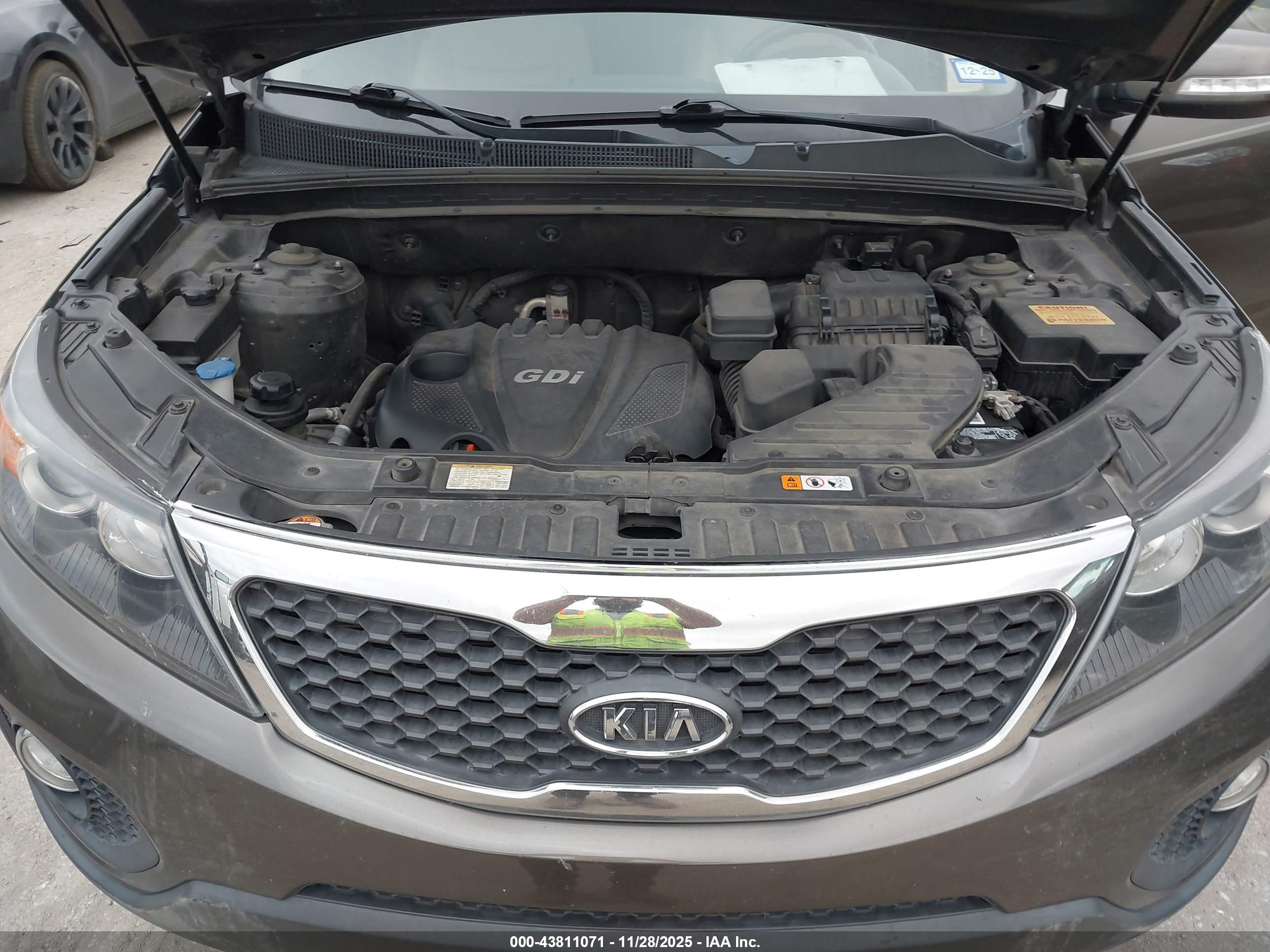 KIA SORENTO image 10
