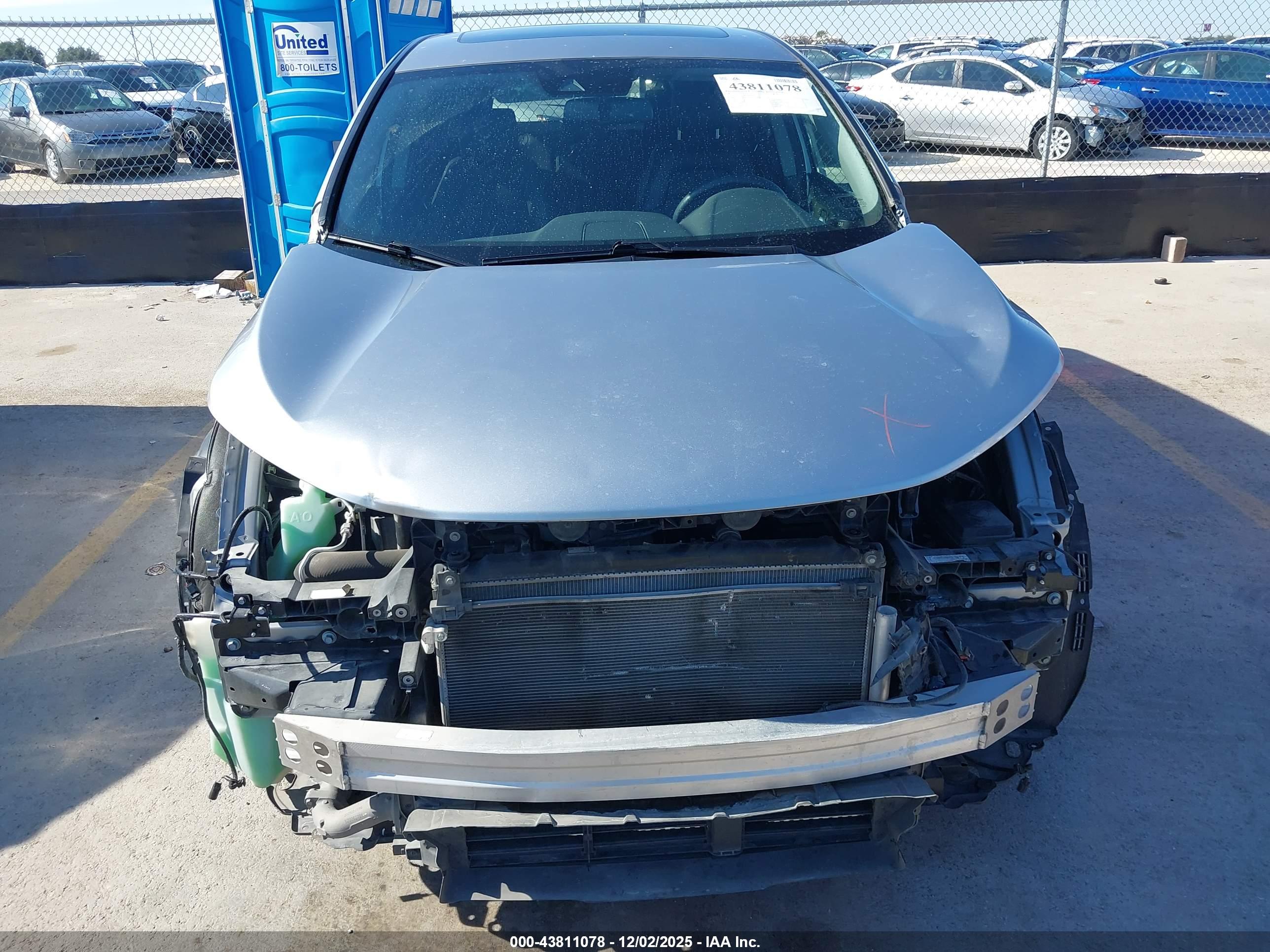 HONDA CR-V image 6