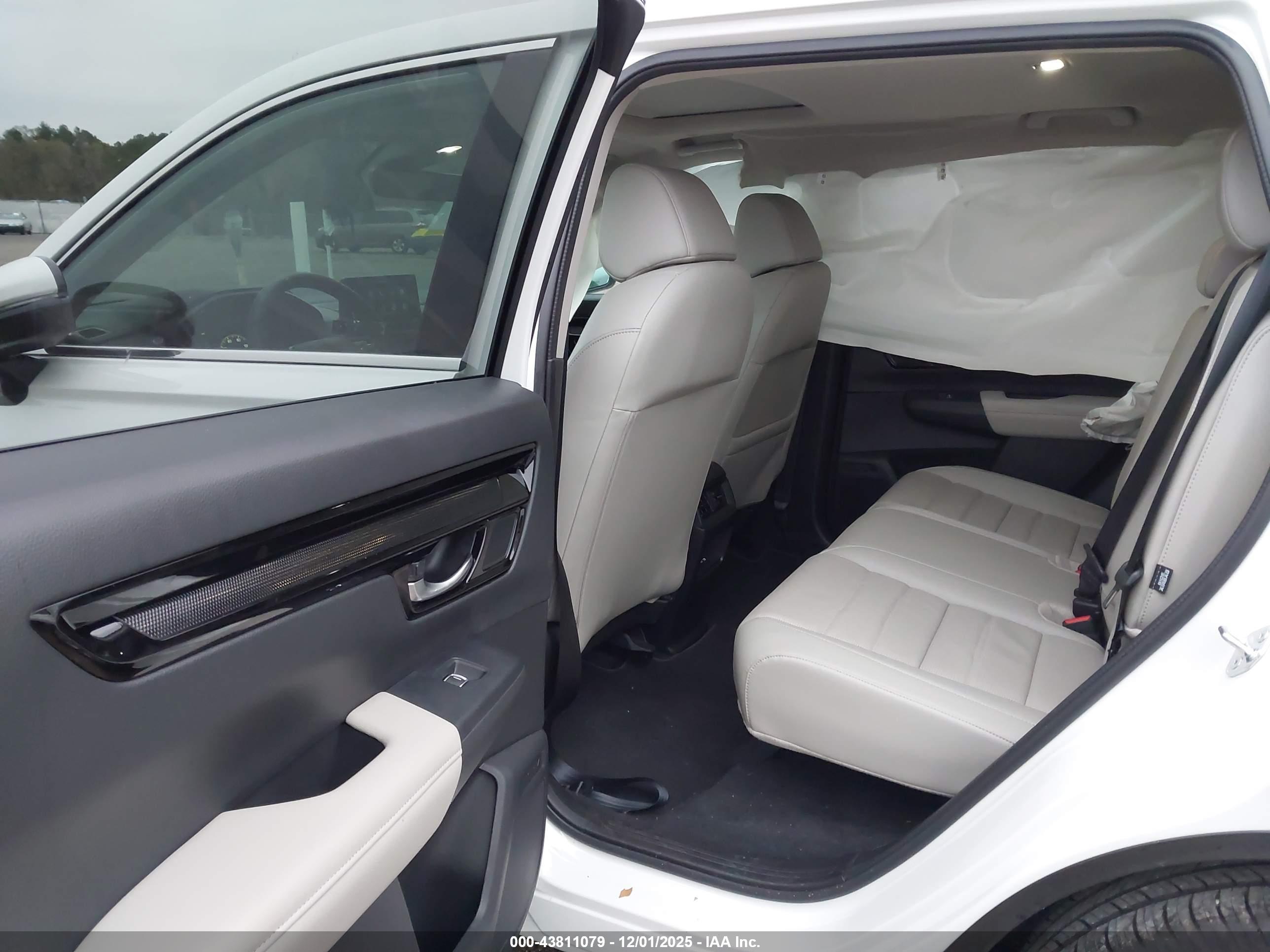 HONDA CR-V image 8