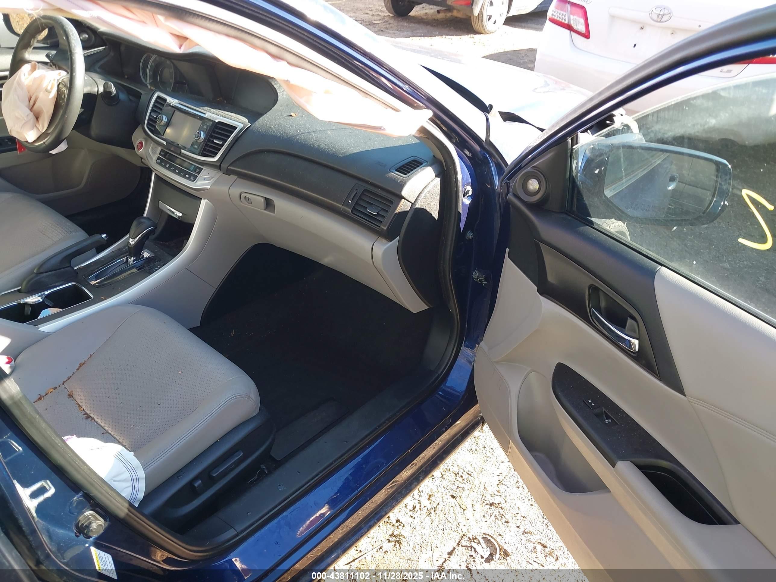 HONDA ACCORD image 5