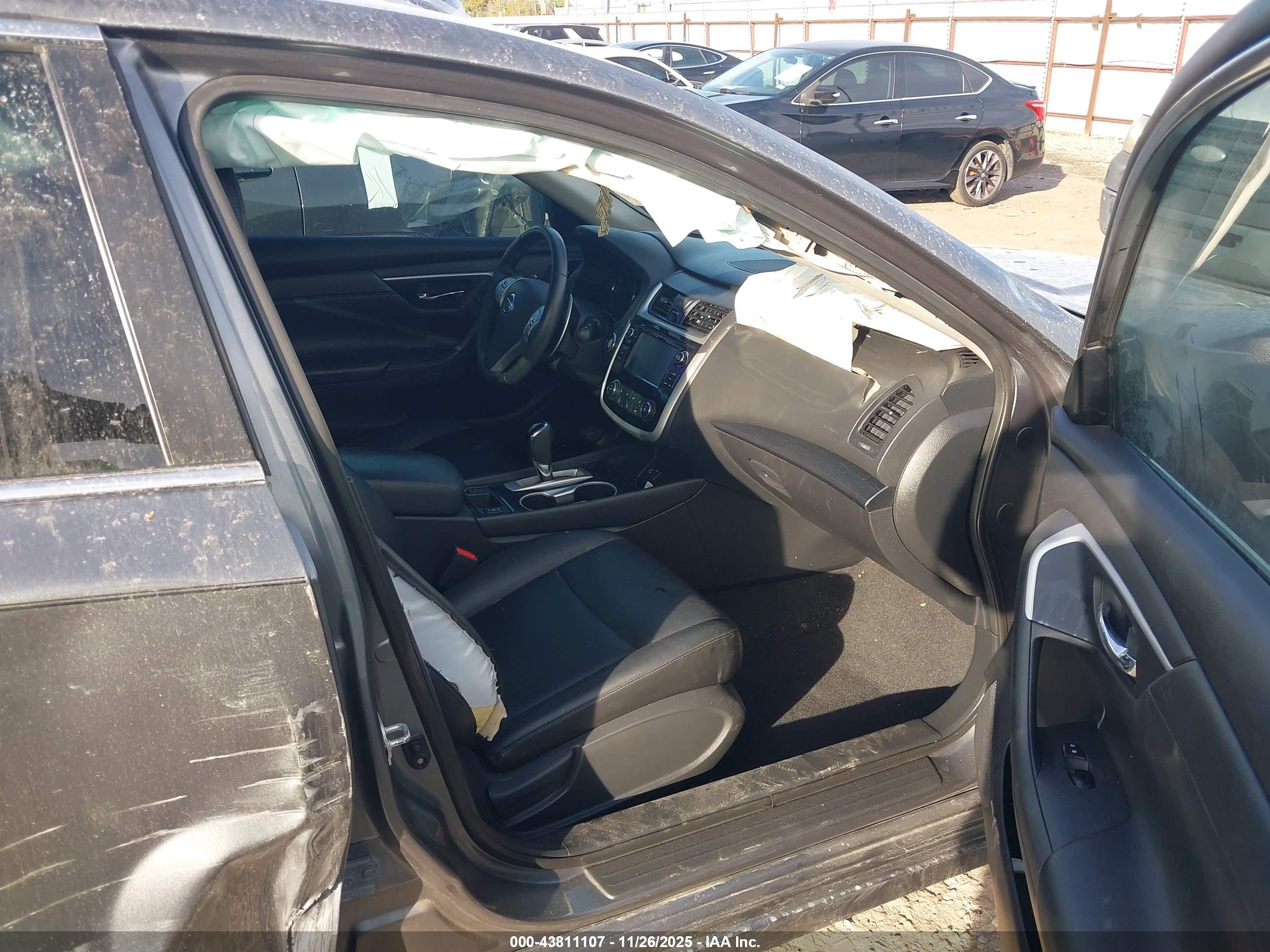 NISSAN ALTIMA image 5