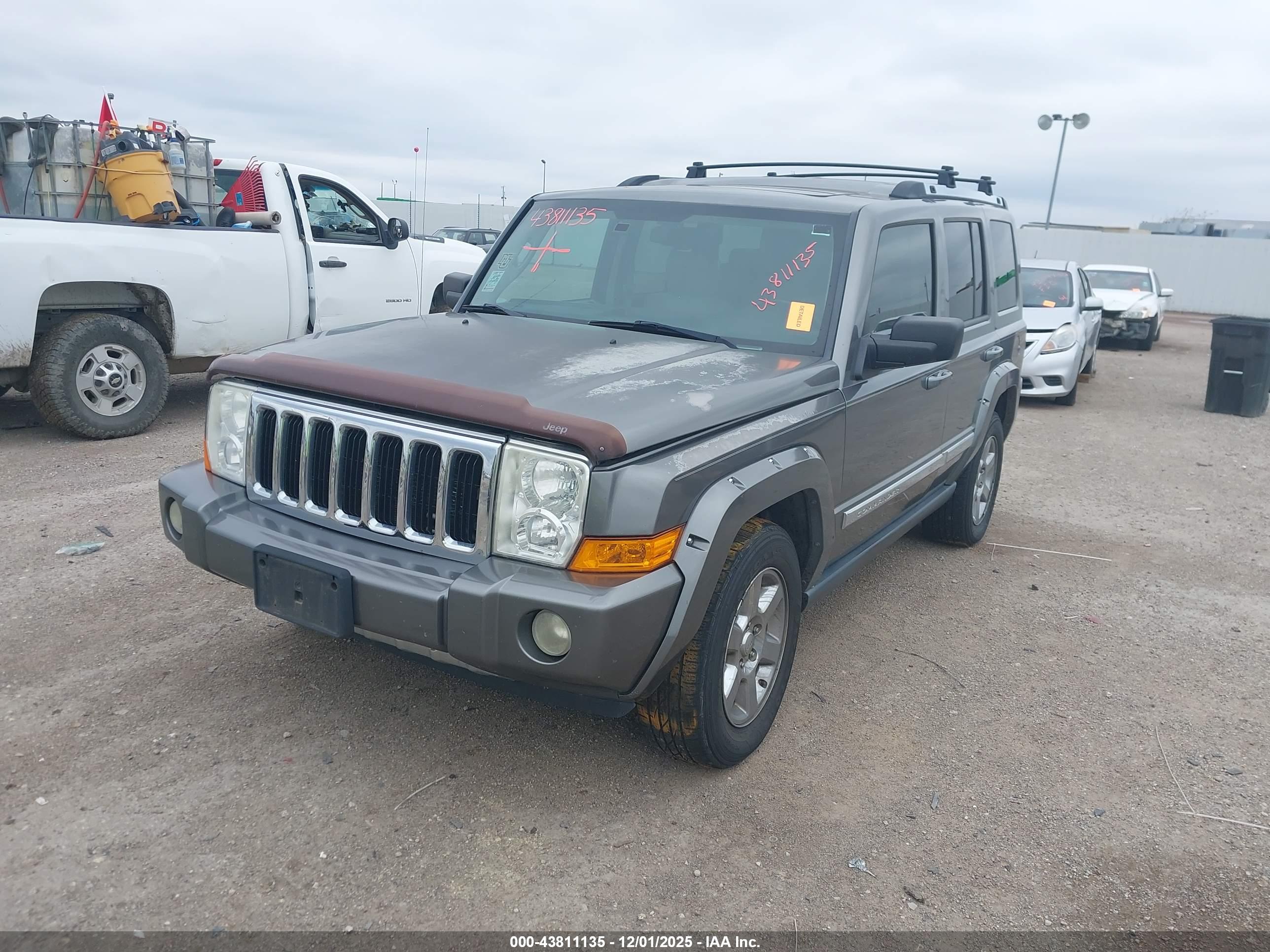 JEEP COMMANDER image 2