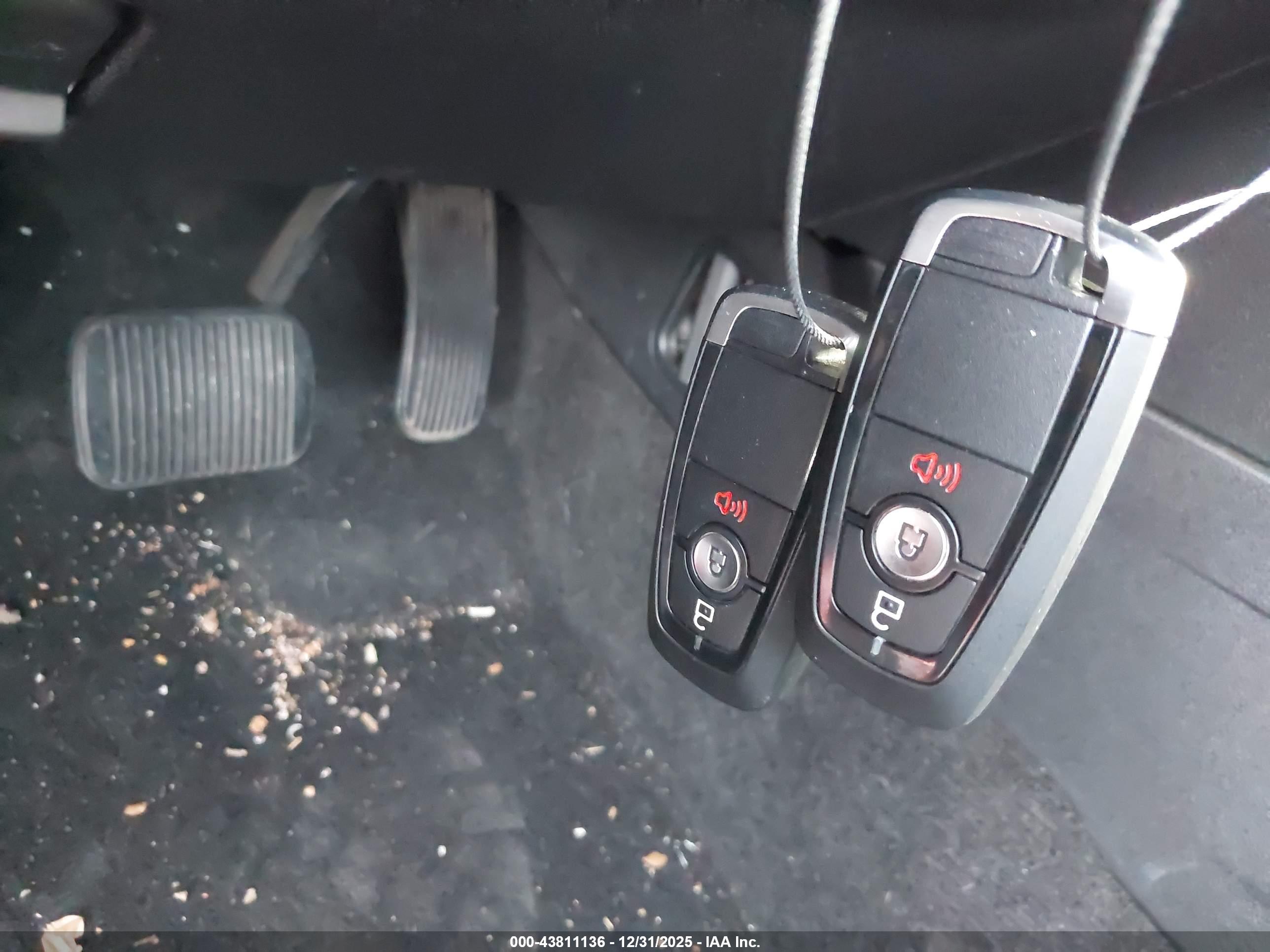 FORD EXPLORER image 11