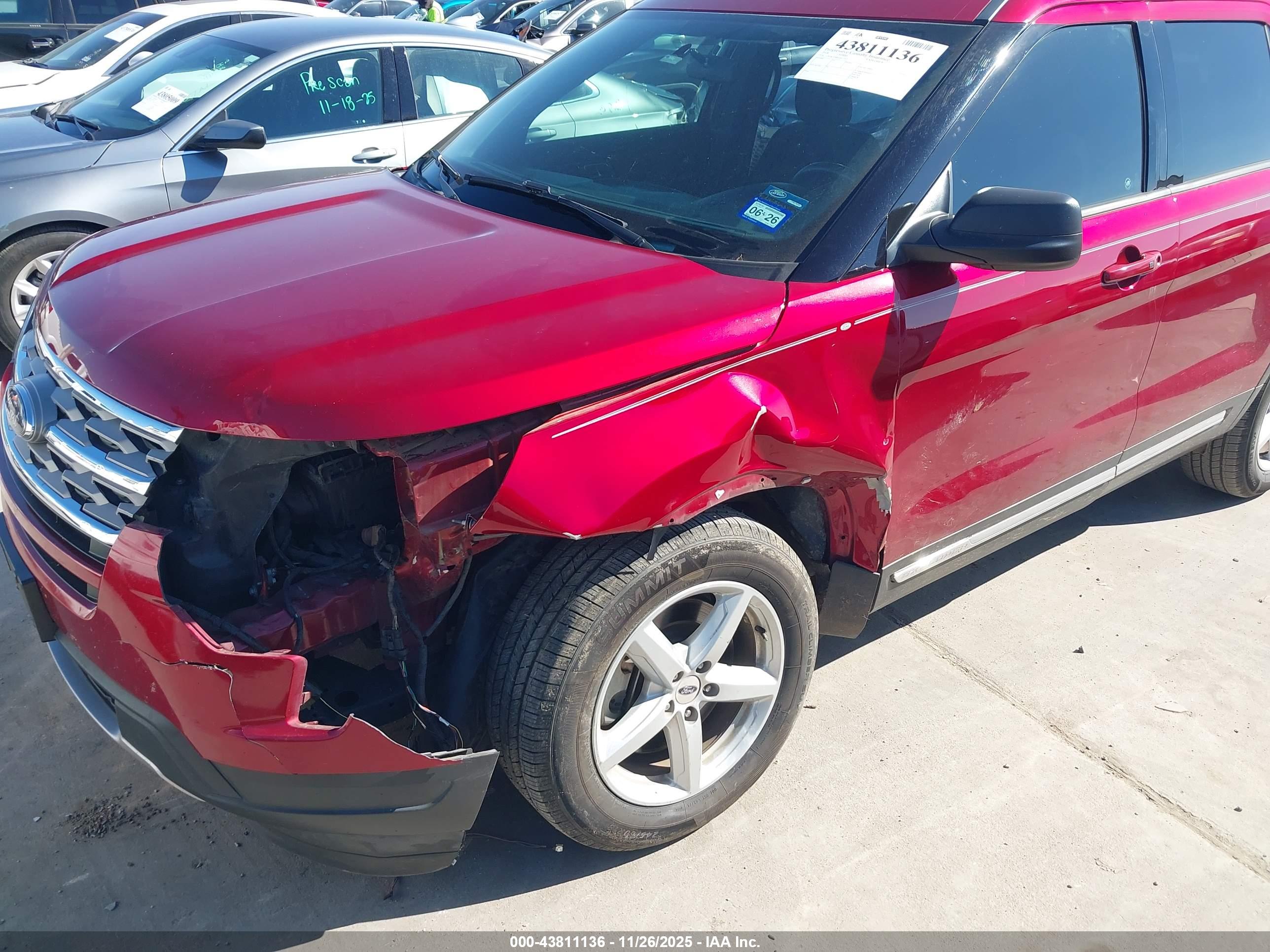 FORD EXPLORER image 6