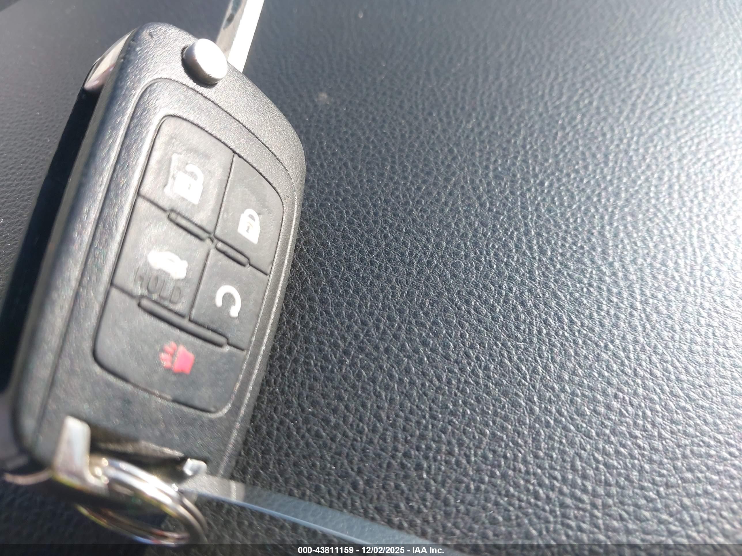 CHEVROLET EQUINOX image 11