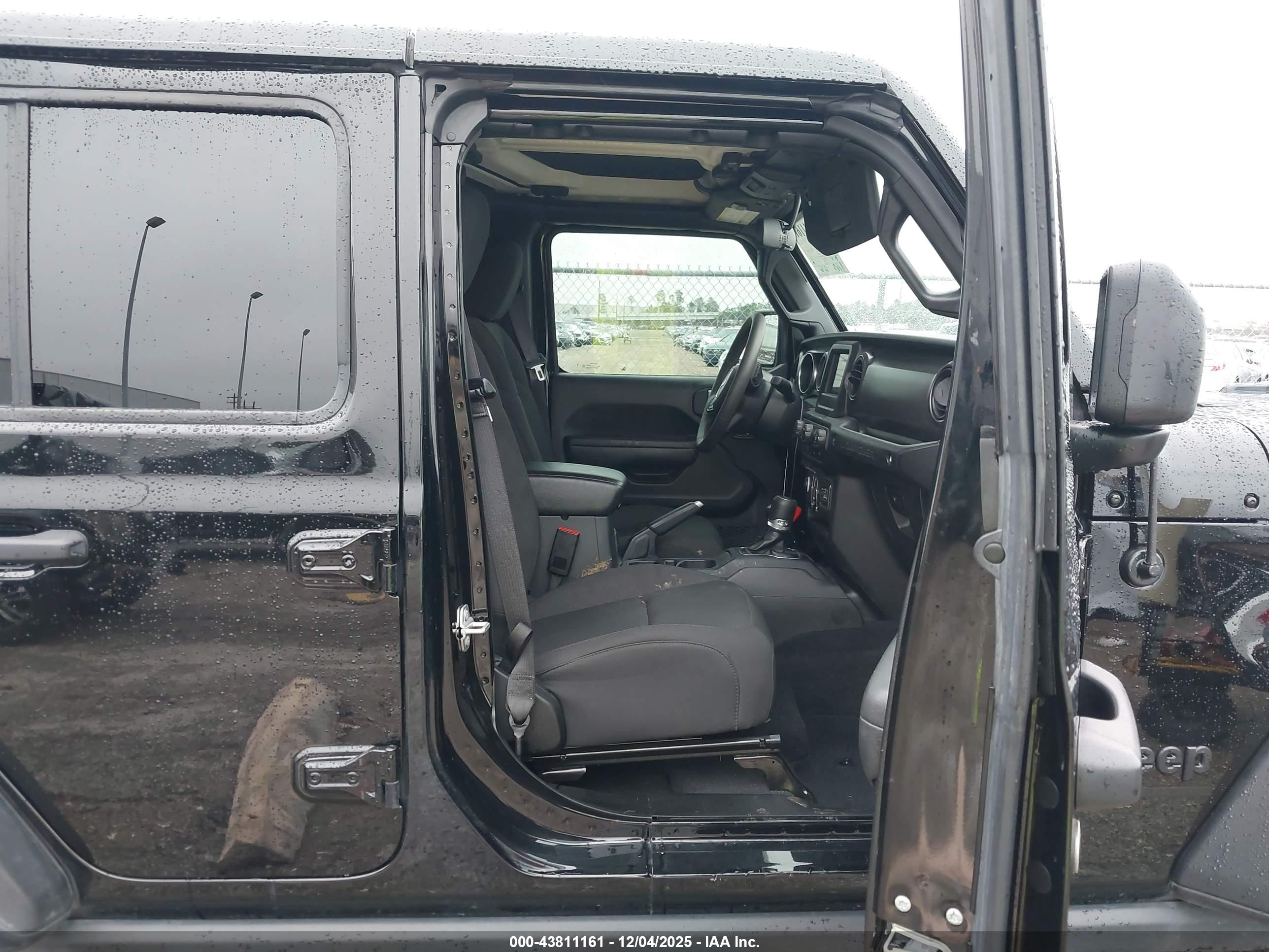 JEEP WRANGLER image 5