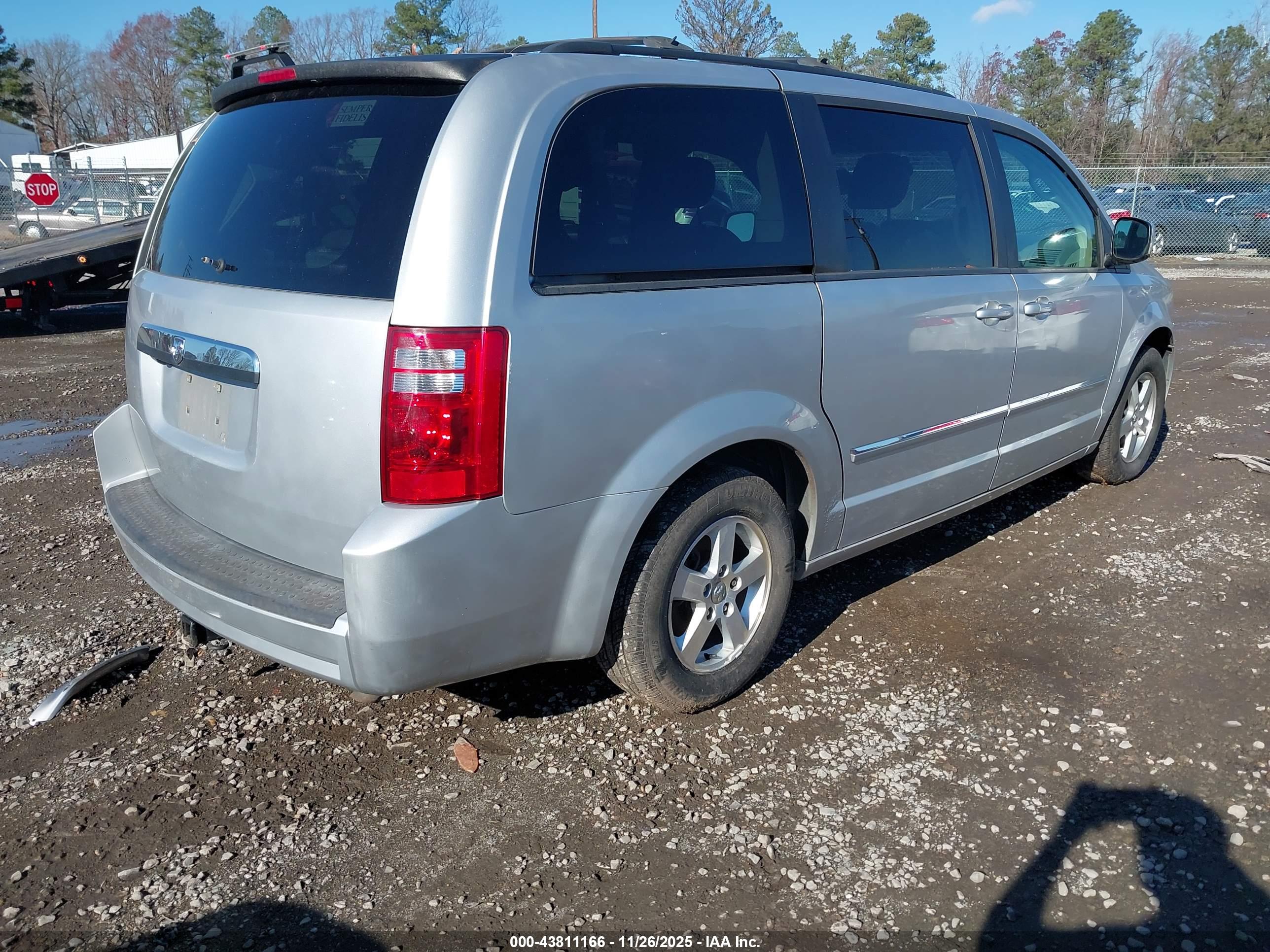 DODGE GRAND image 4