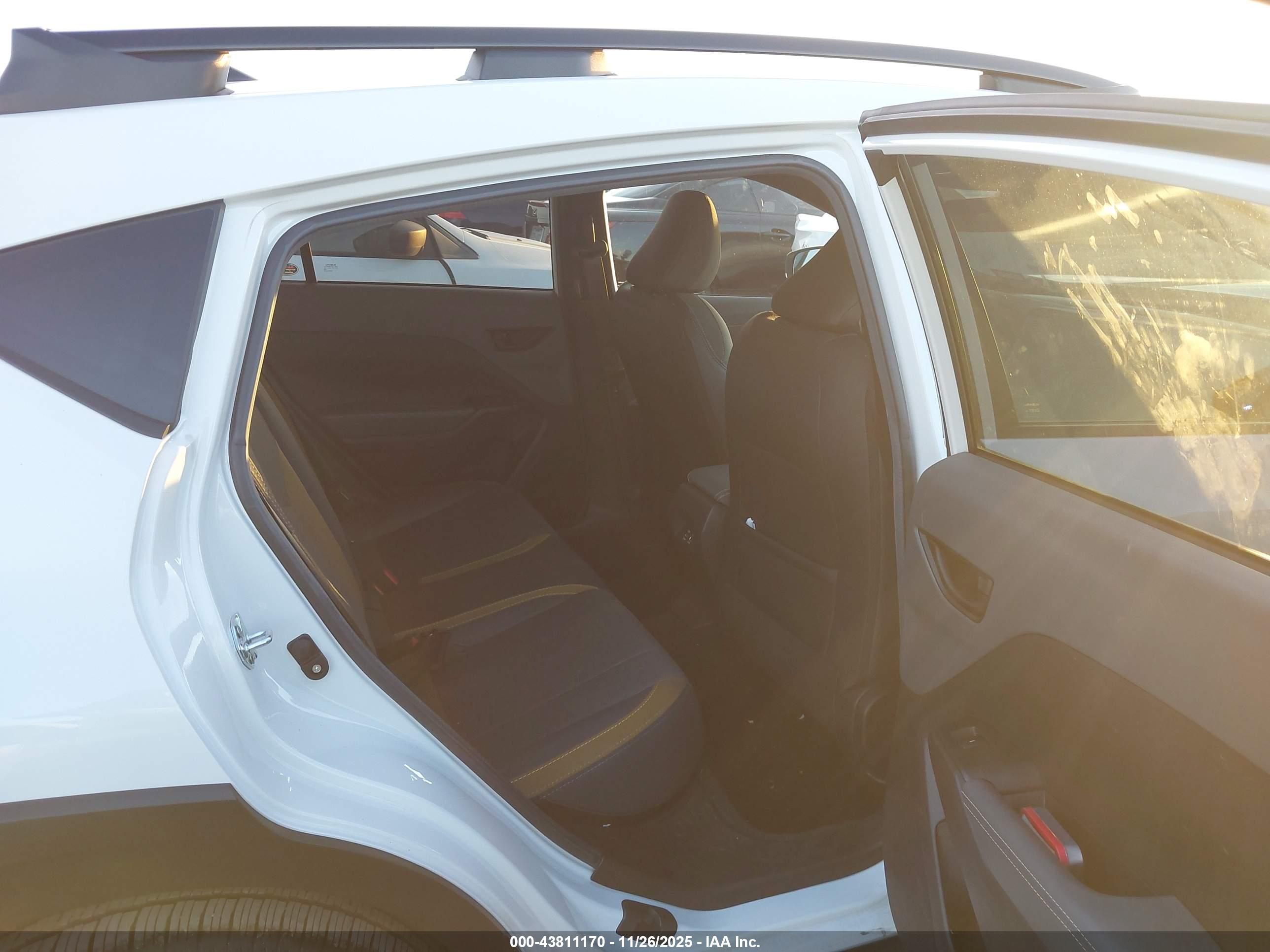 SUBARU CROSSTREK image 8