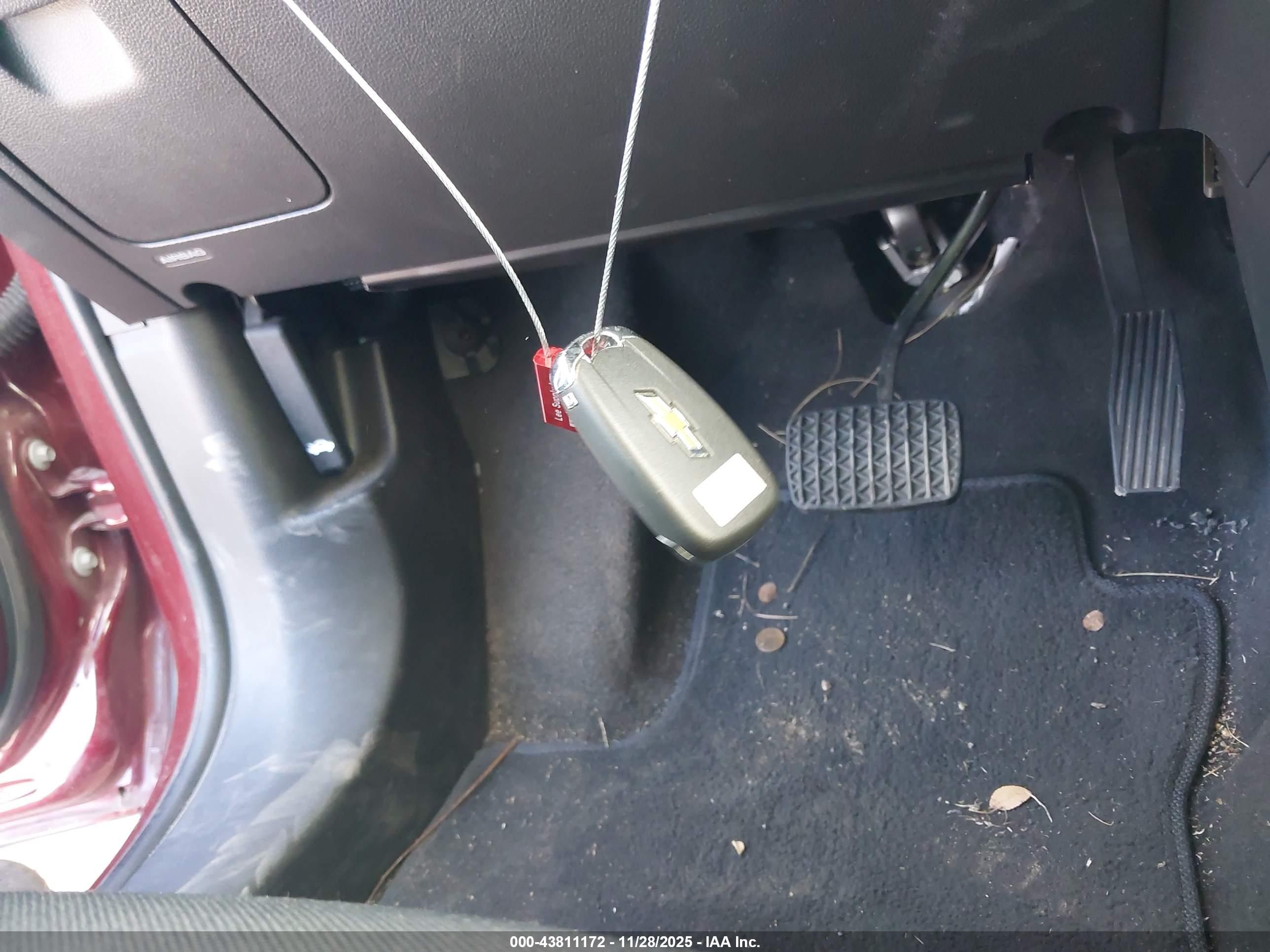 CHEVROLET TRAX image 11