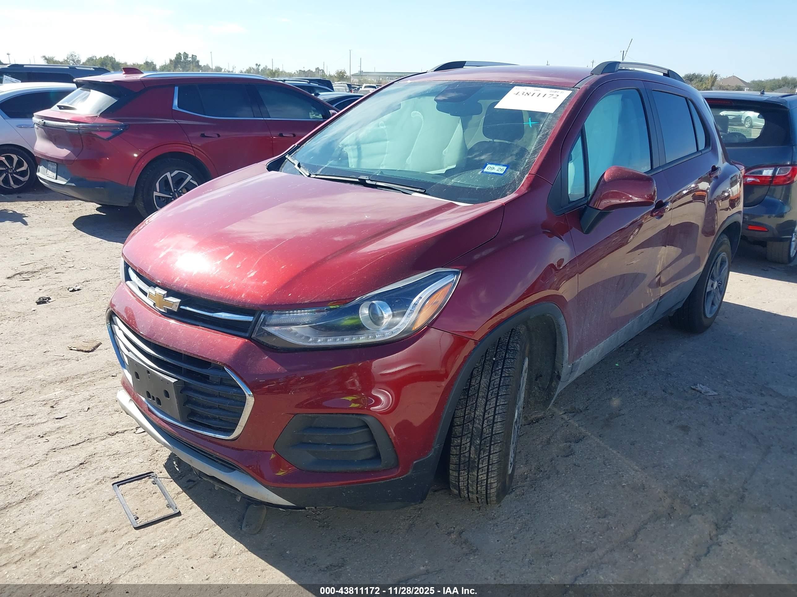 CHEVROLET TRAX image 2