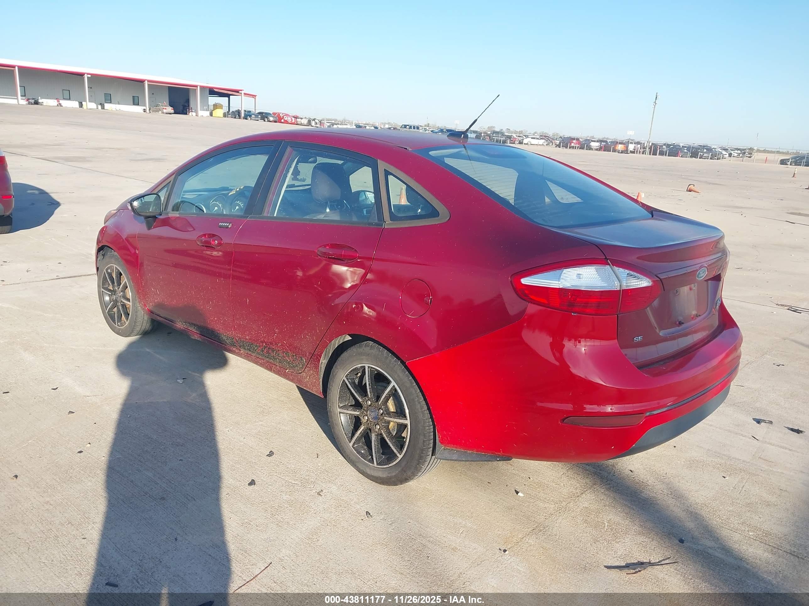 FORD FIESTA image 3