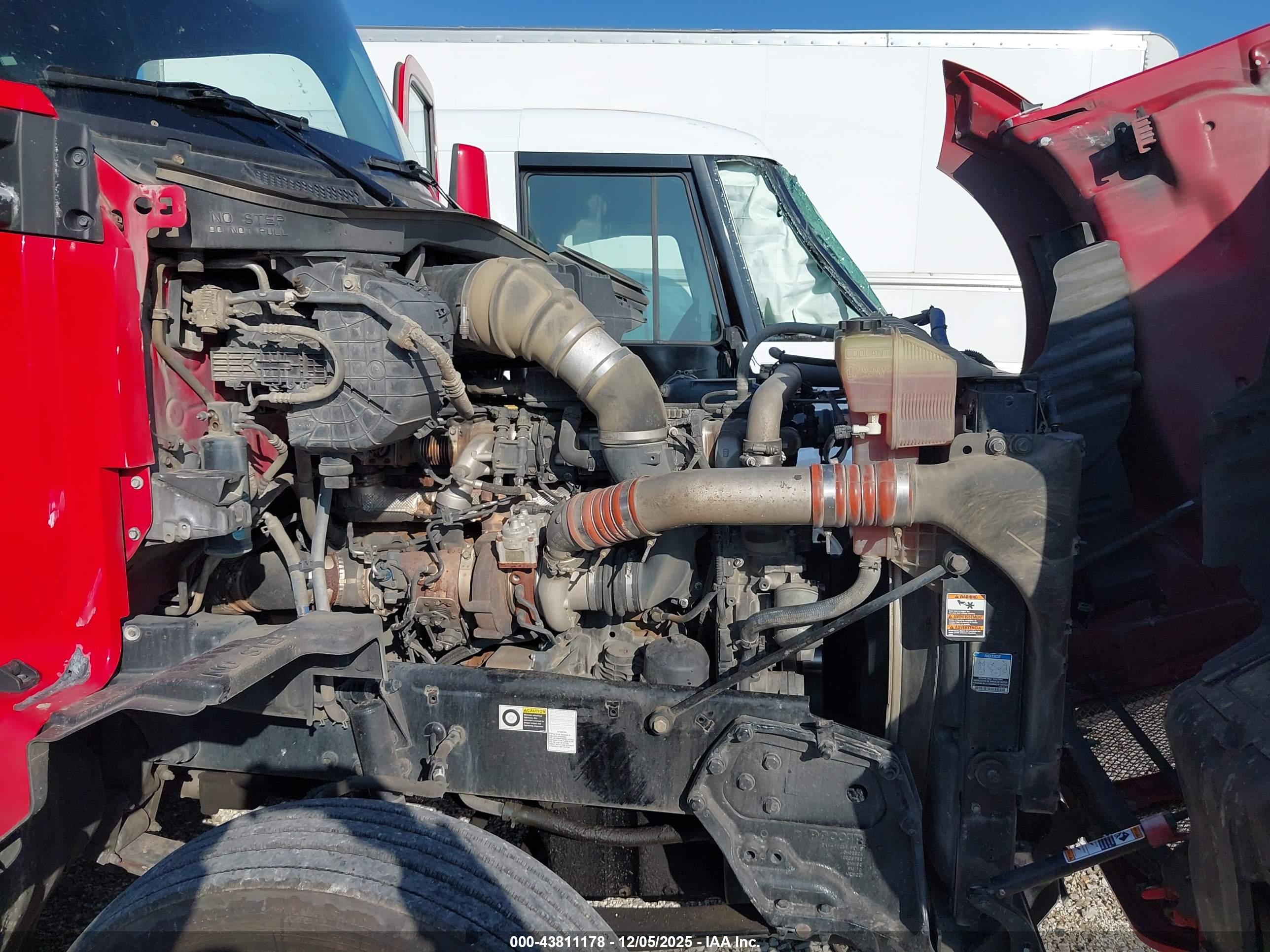 KENWORTH T680 image 10