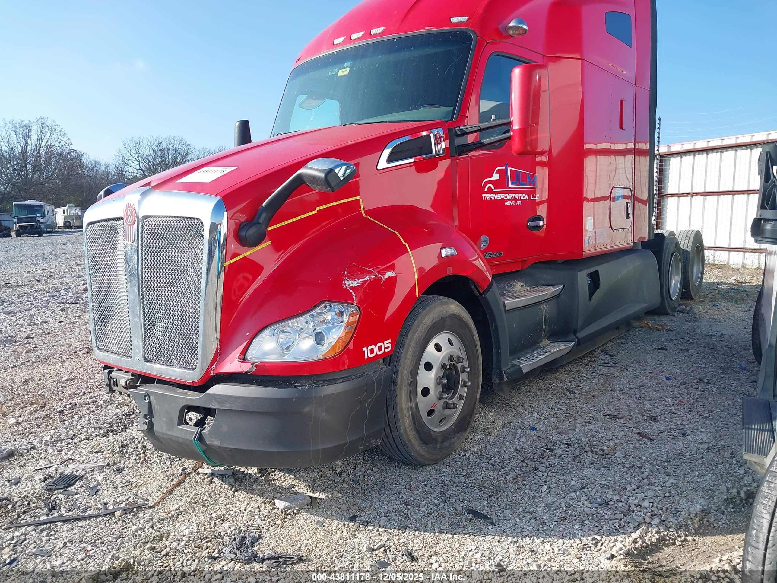 KENWORTH T680 image 2