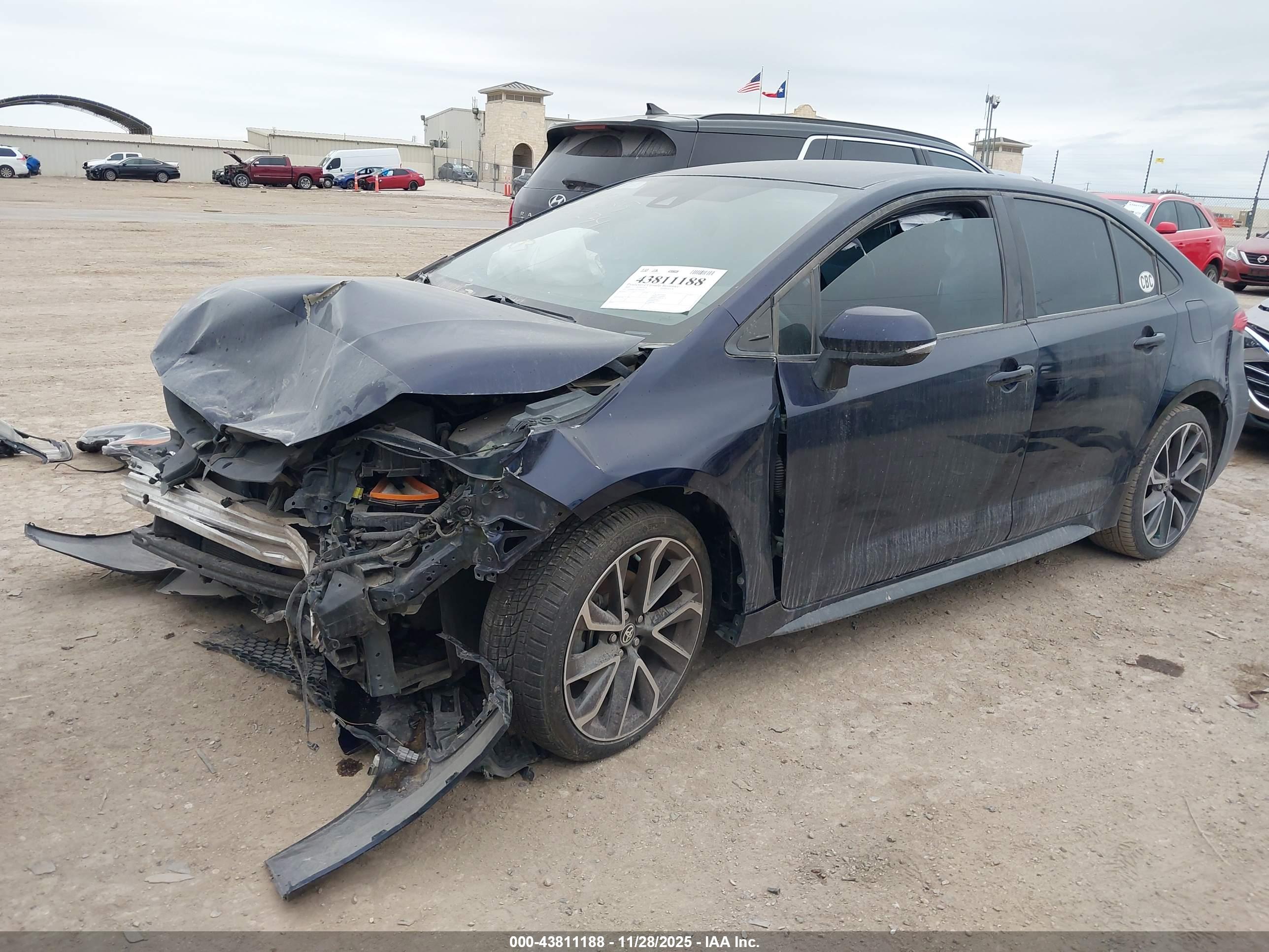 TOYOTA COROLLA image 2