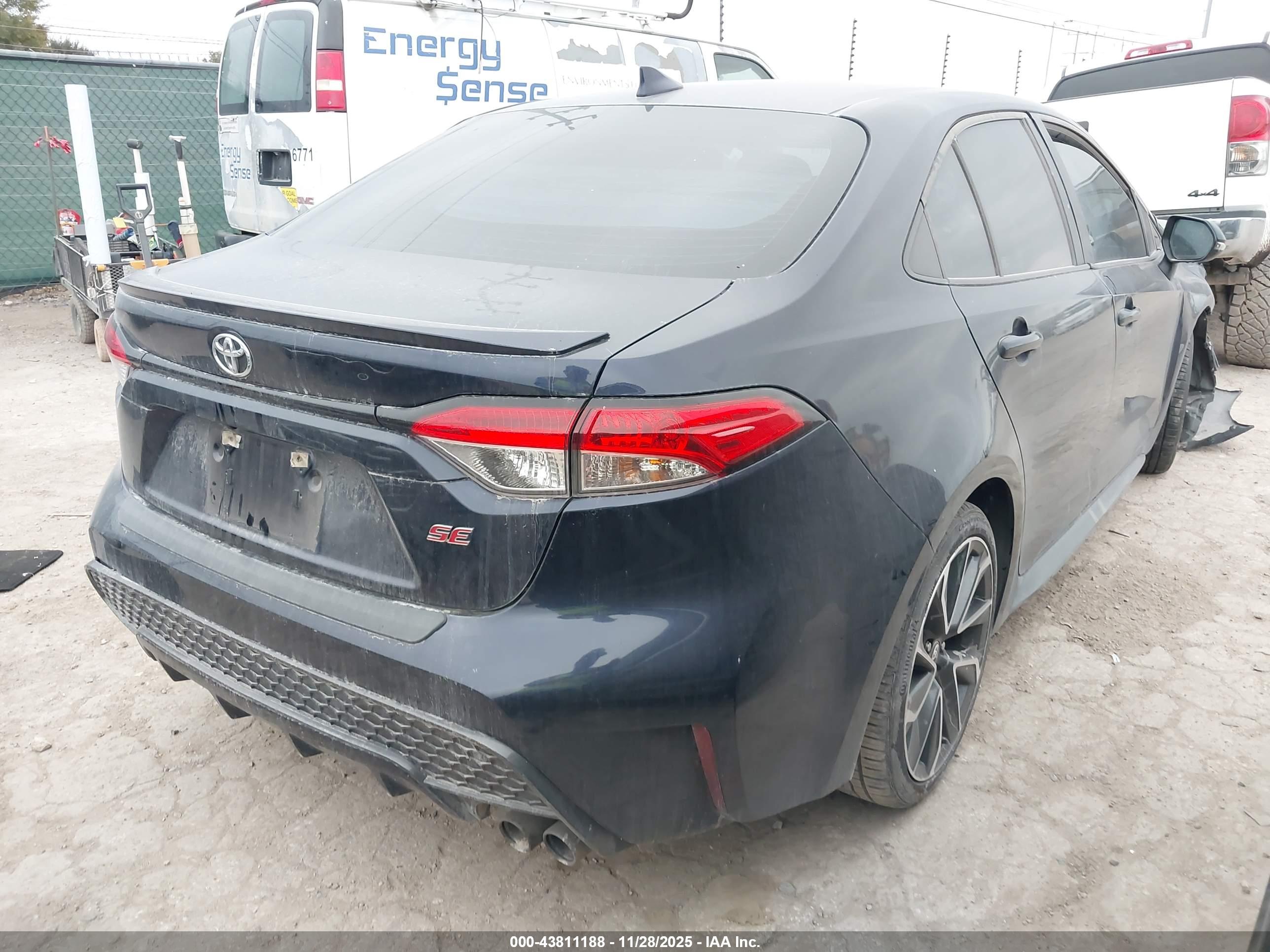 TOYOTA COROLLA image 4