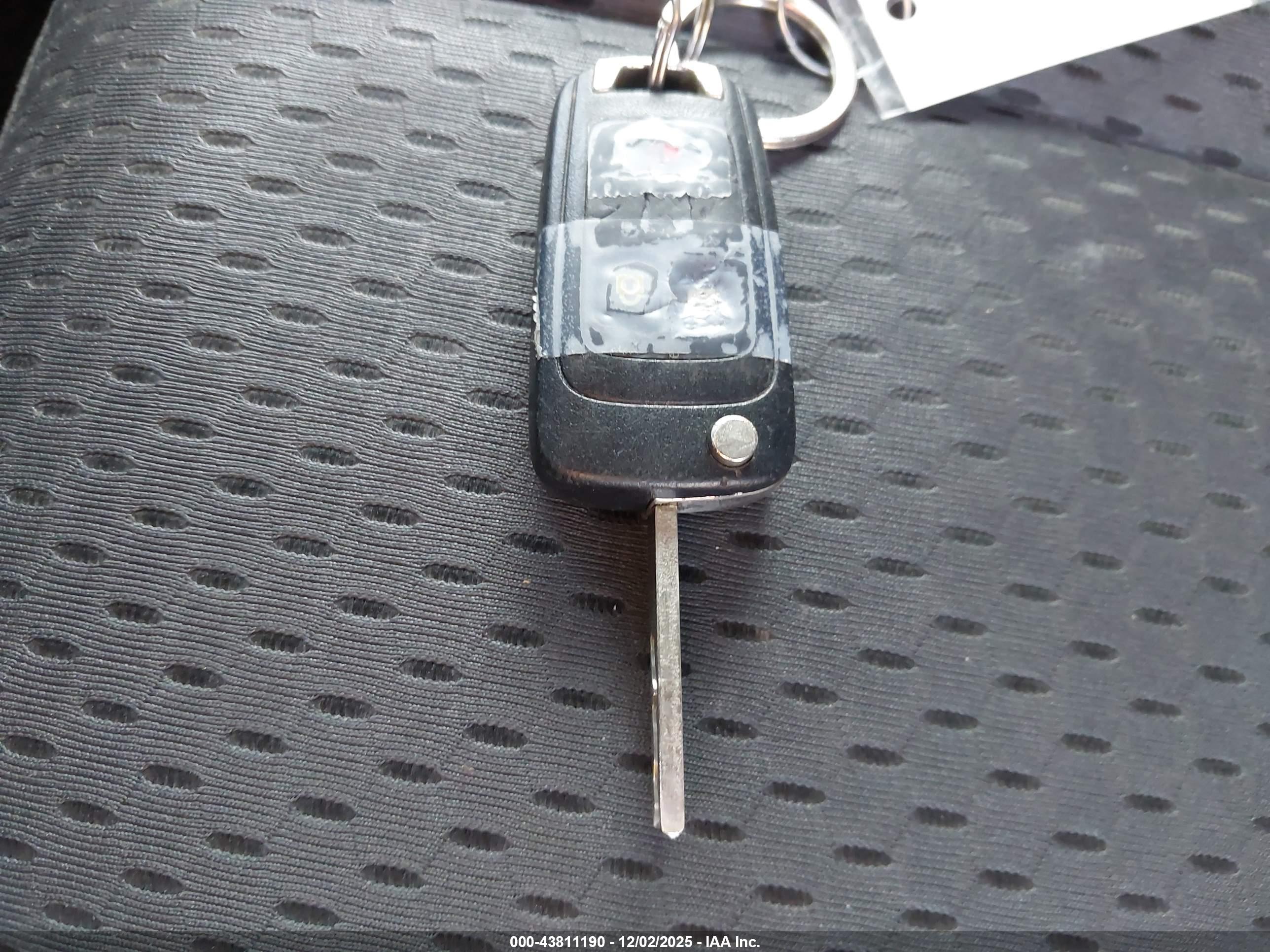 GMC TERRAIN image 11