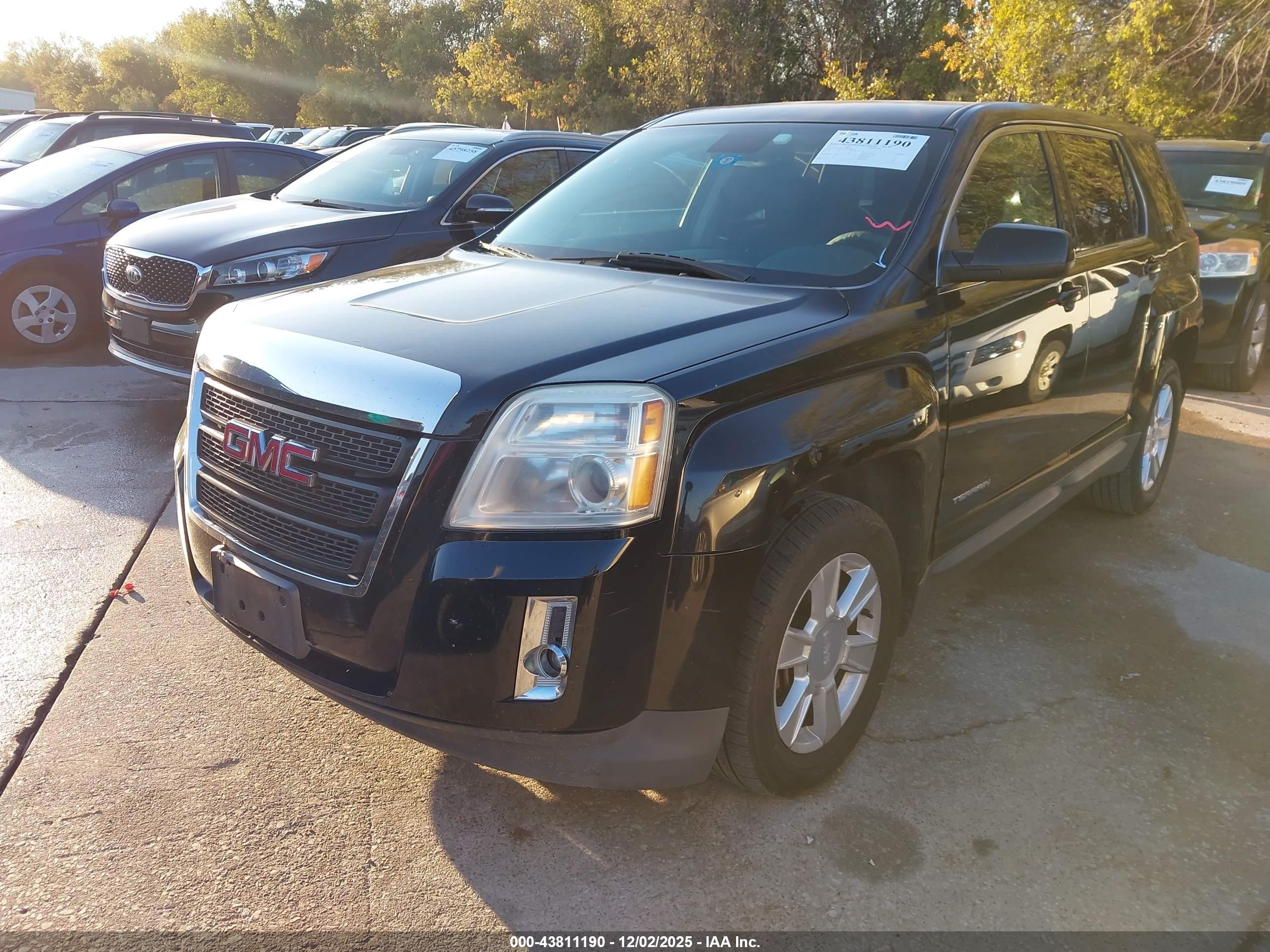 GMC TERRAIN image 2