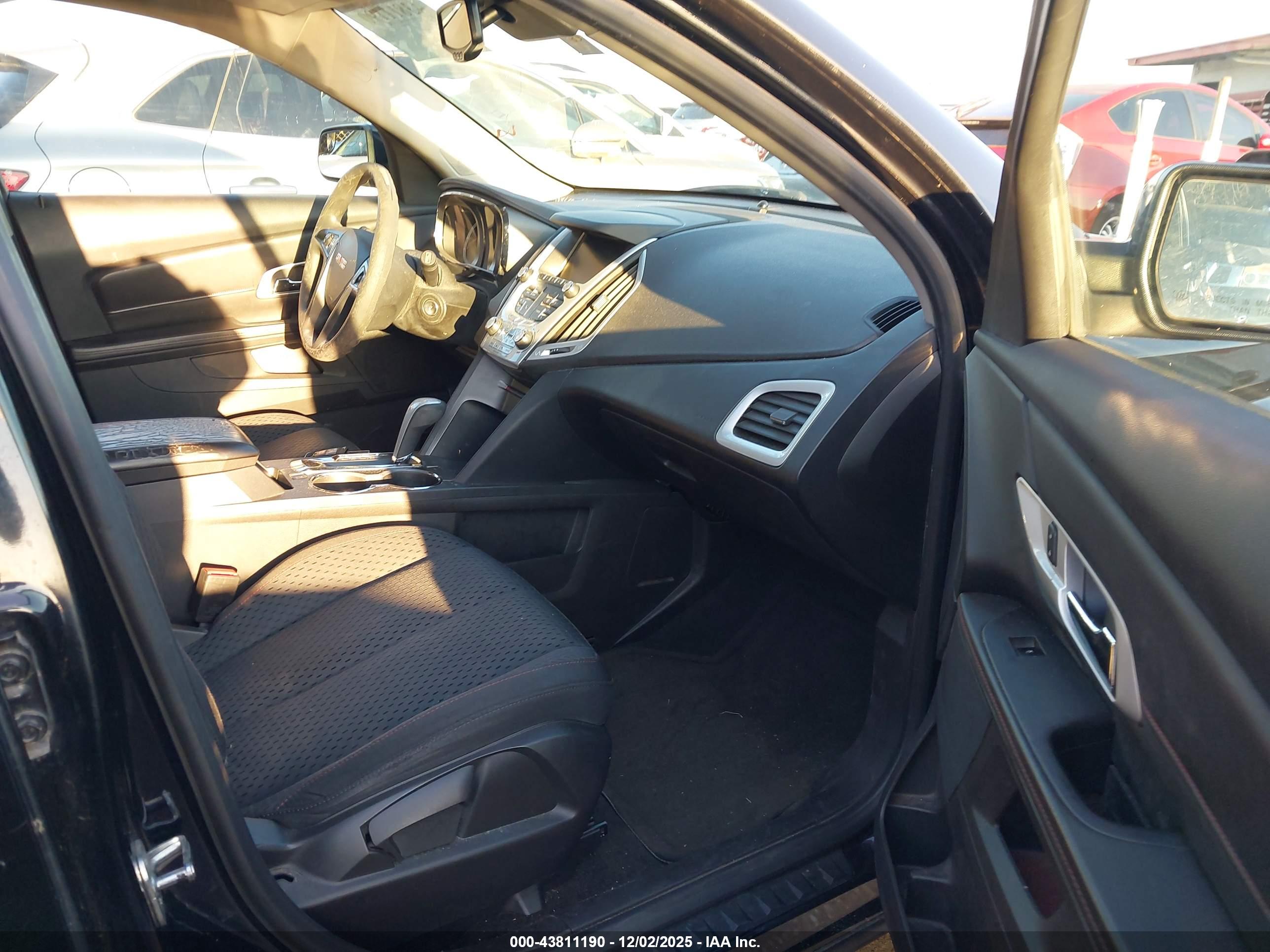 GMC TERRAIN image 5