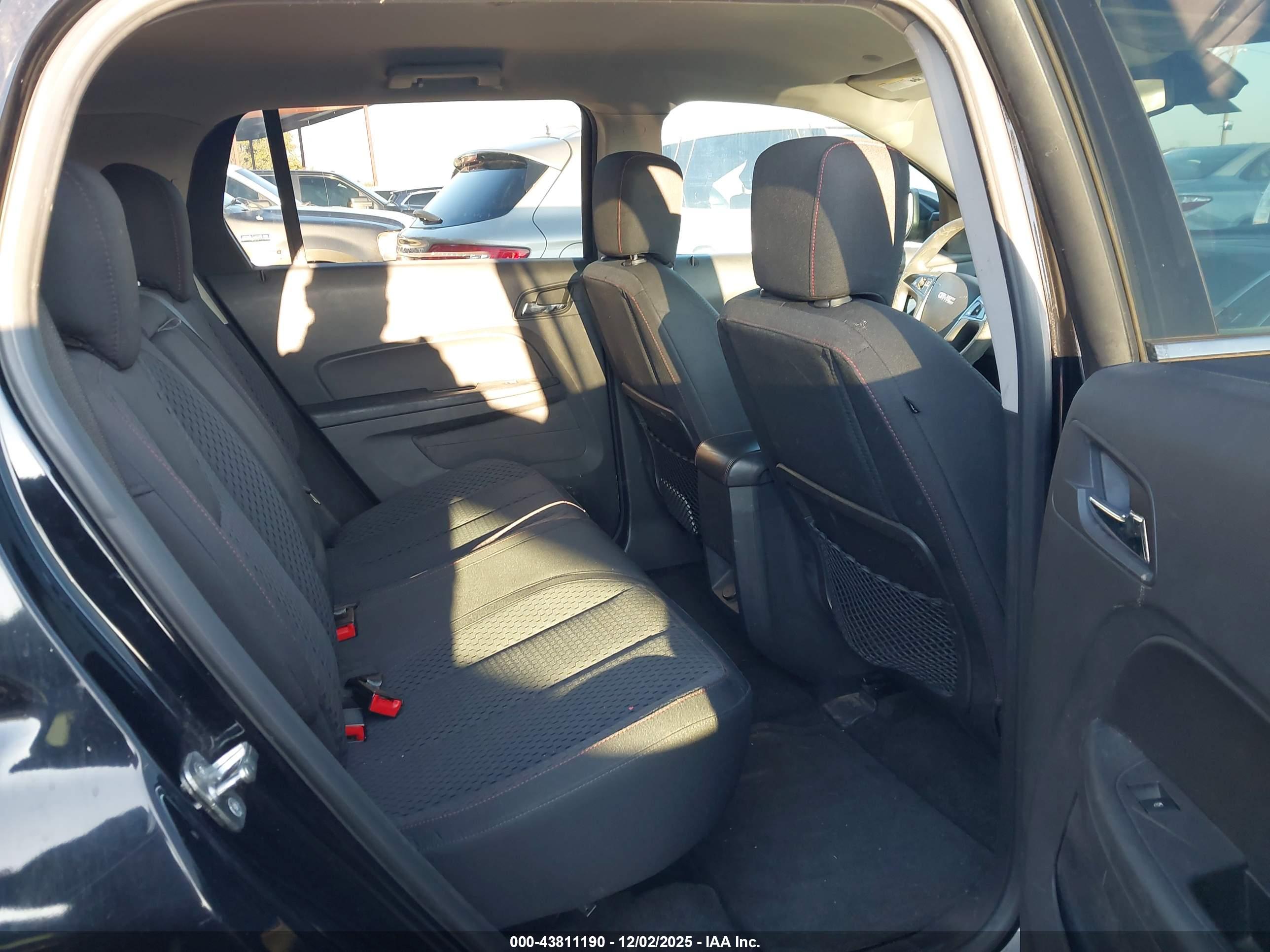 GMC TERRAIN image 8