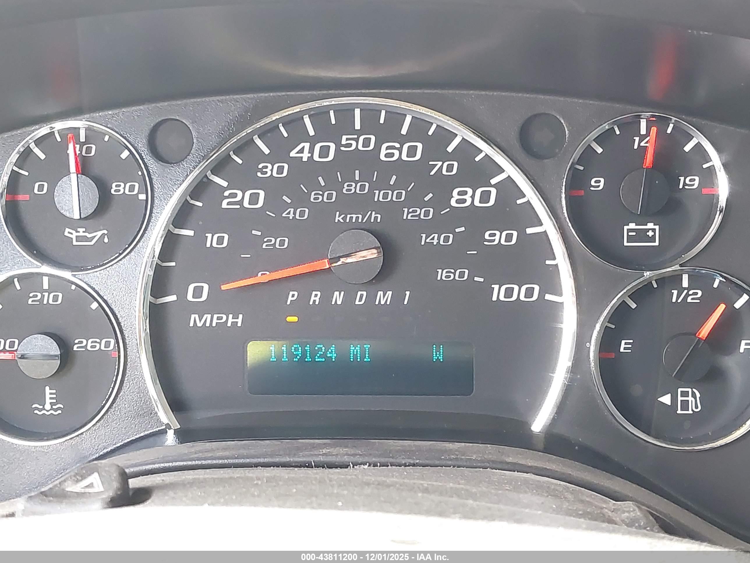 CHEVROLET EXPRESS image 7