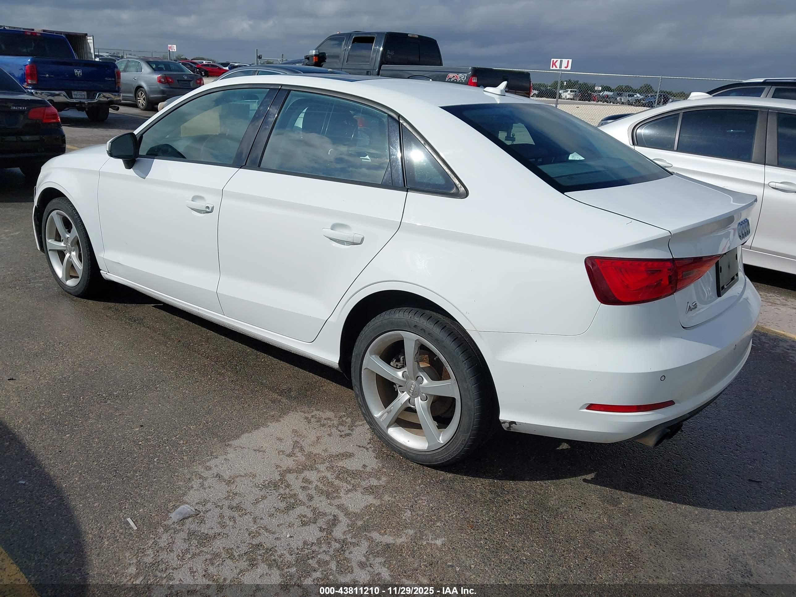 AUDI A3 image 3