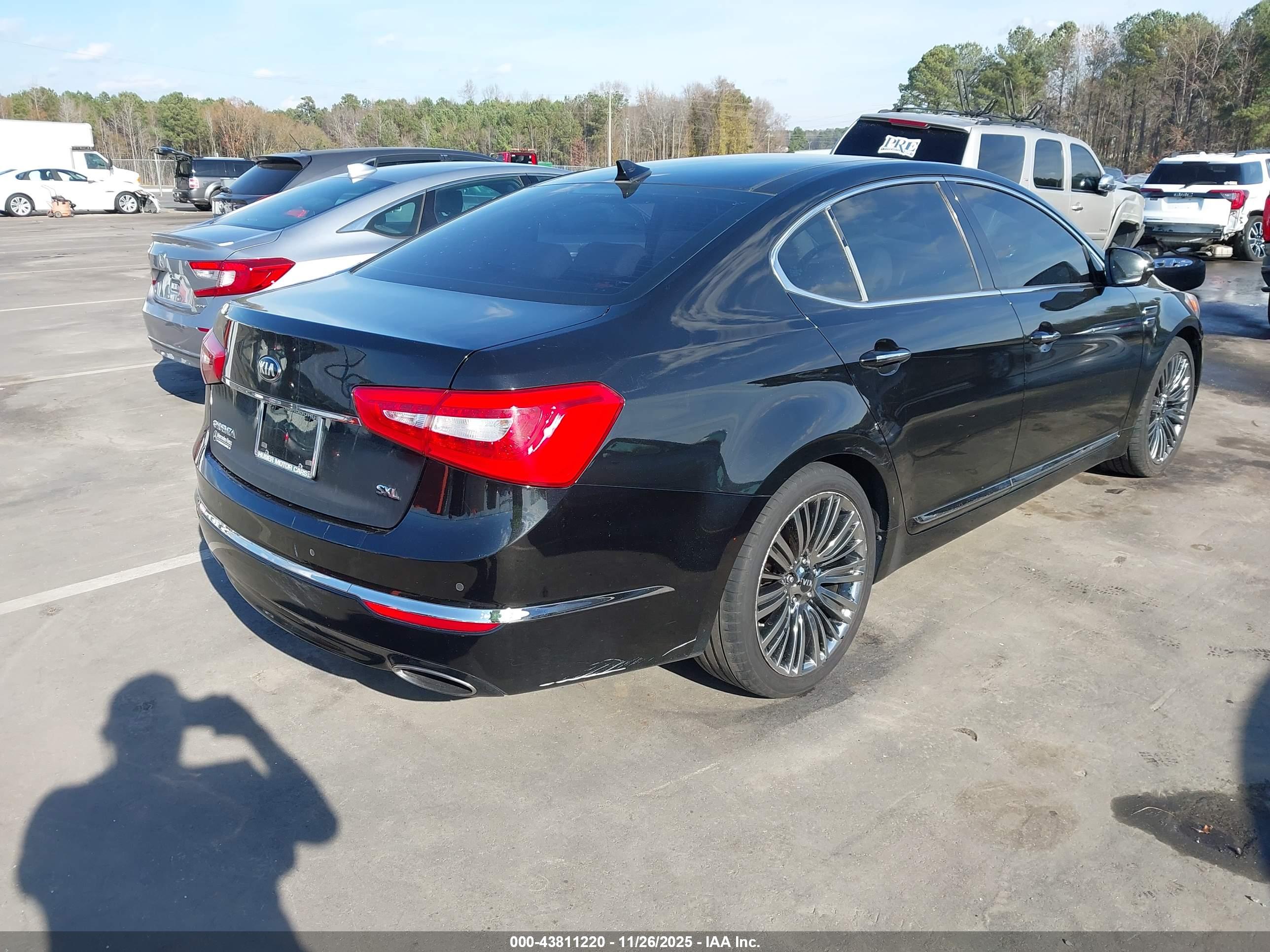 KIA CADENZA image 4