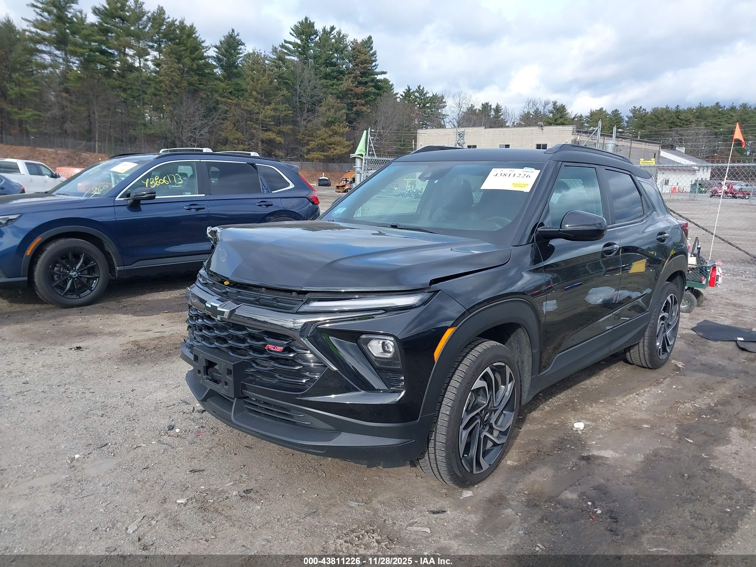 CHEVROLET TRAILBLAZER image 2