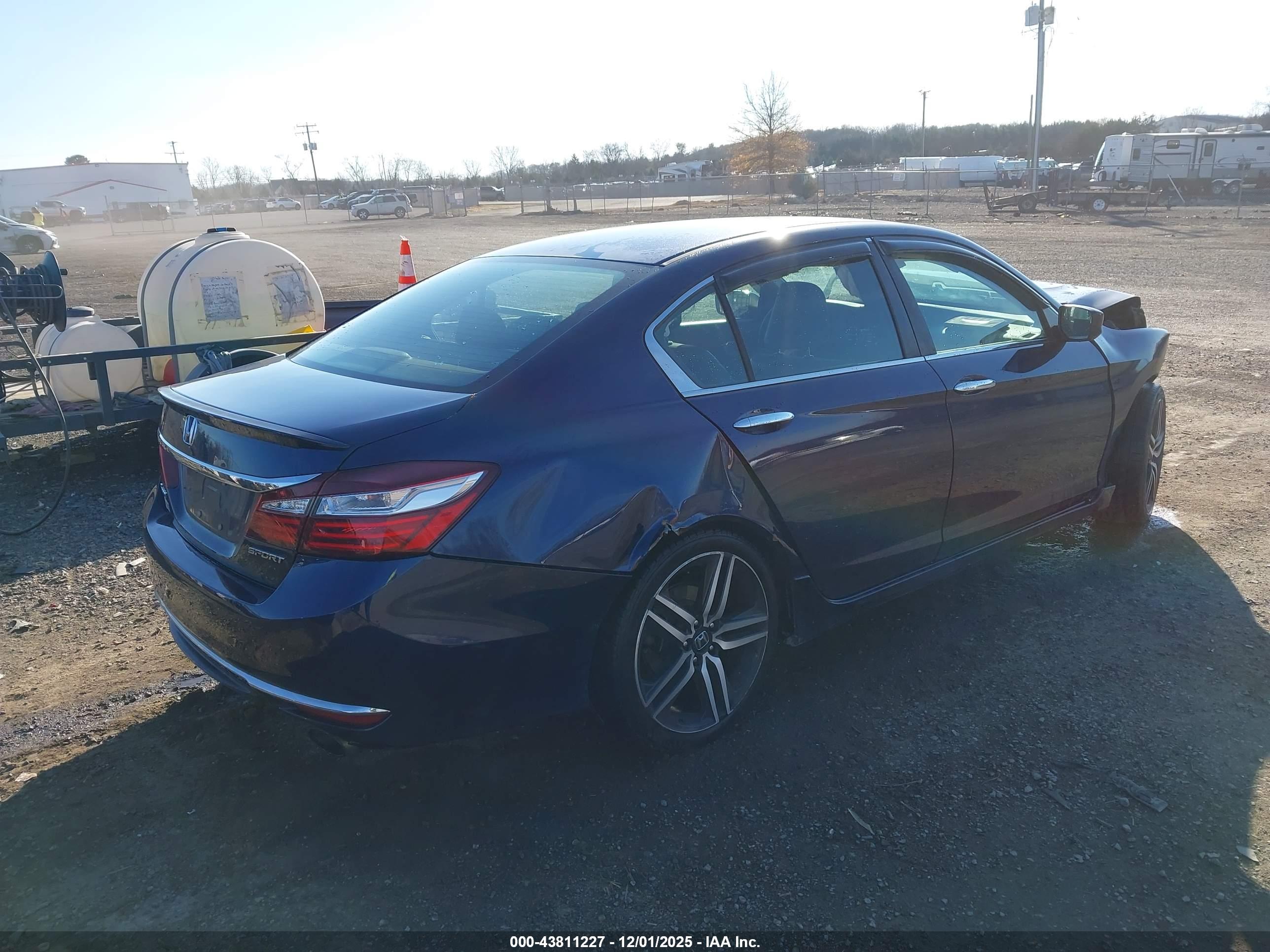 HONDA ACCORD image 4