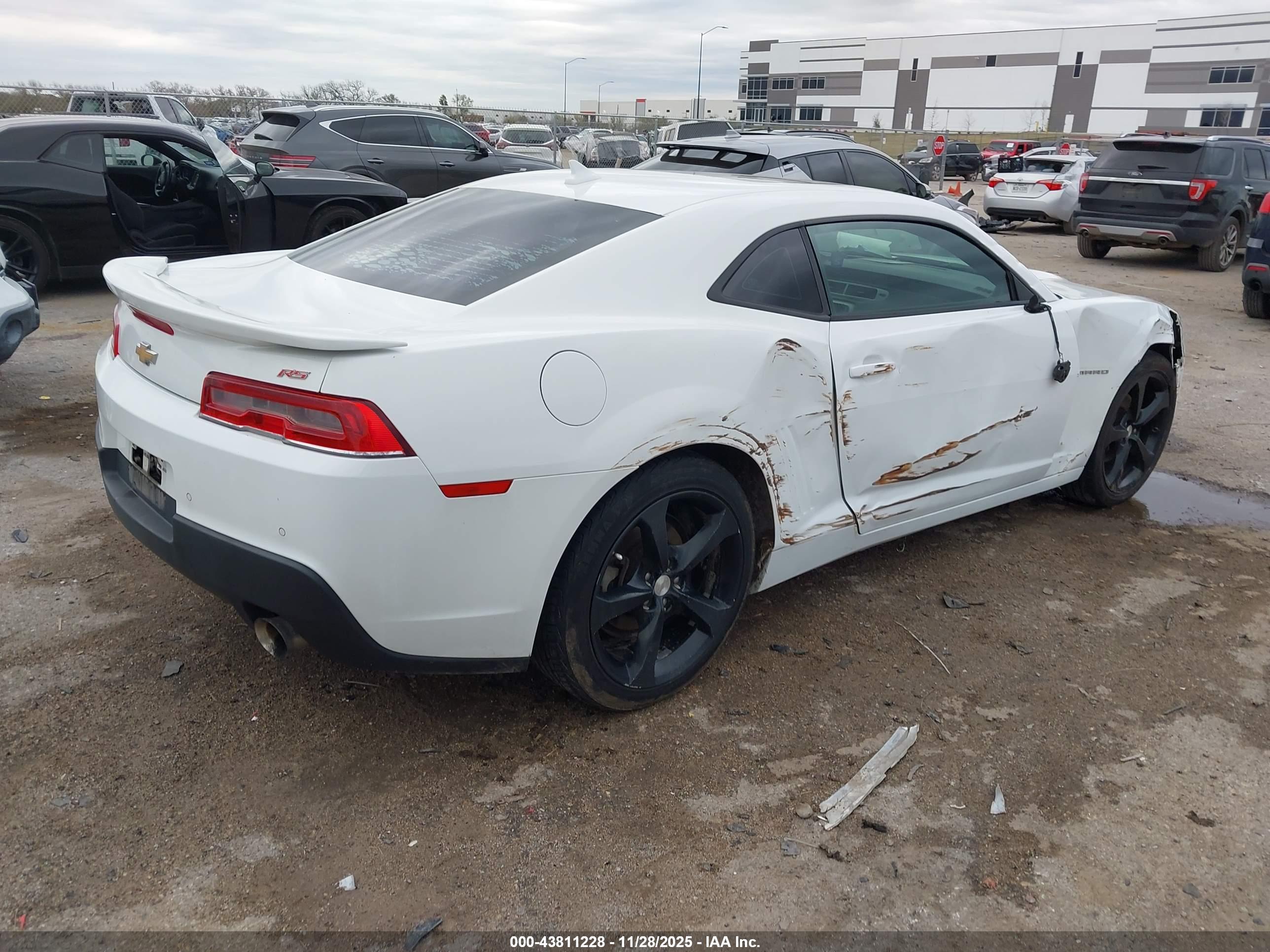 CHEVROLET CAMARO image 4