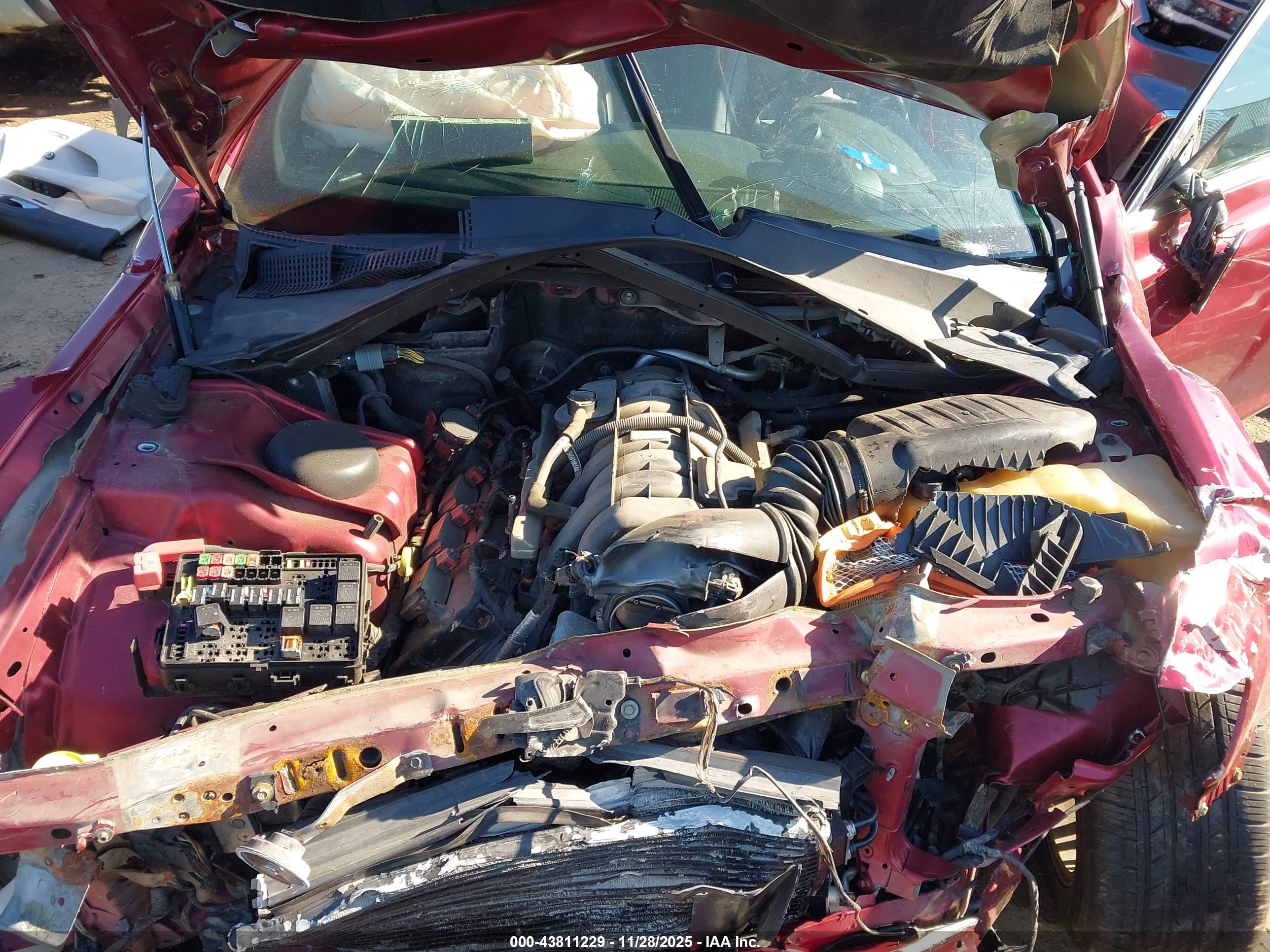 CHRYSLER 300C image 10