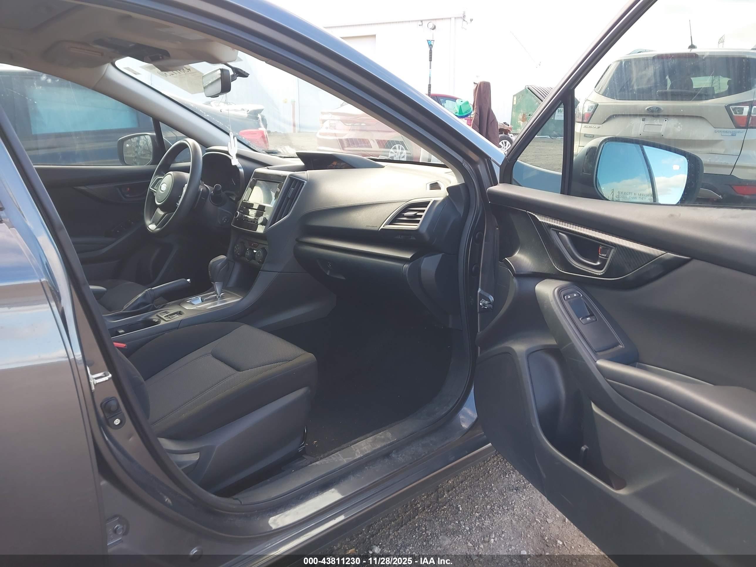 SUBARU IMPREZA image 5