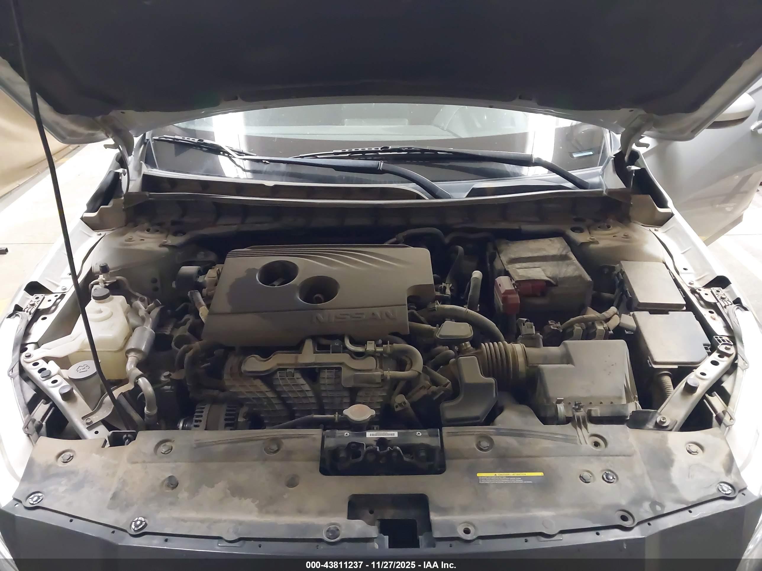 NISSAN ALTIMA image 10