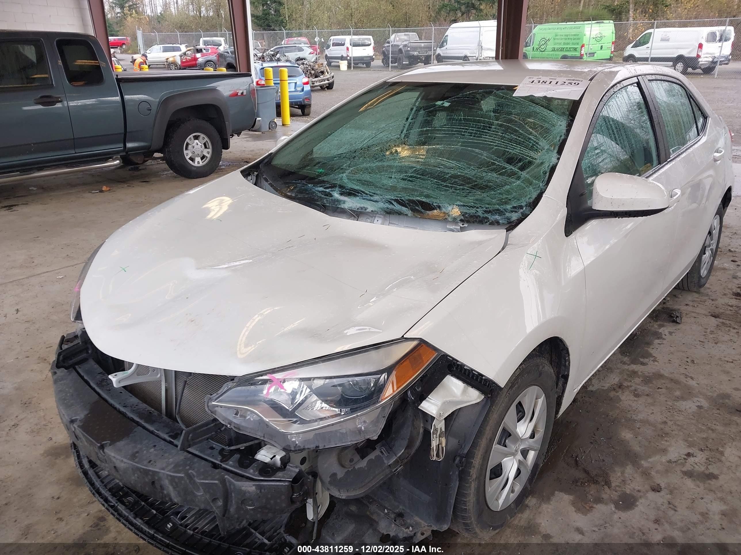 TOYOTA COROLLA image 6