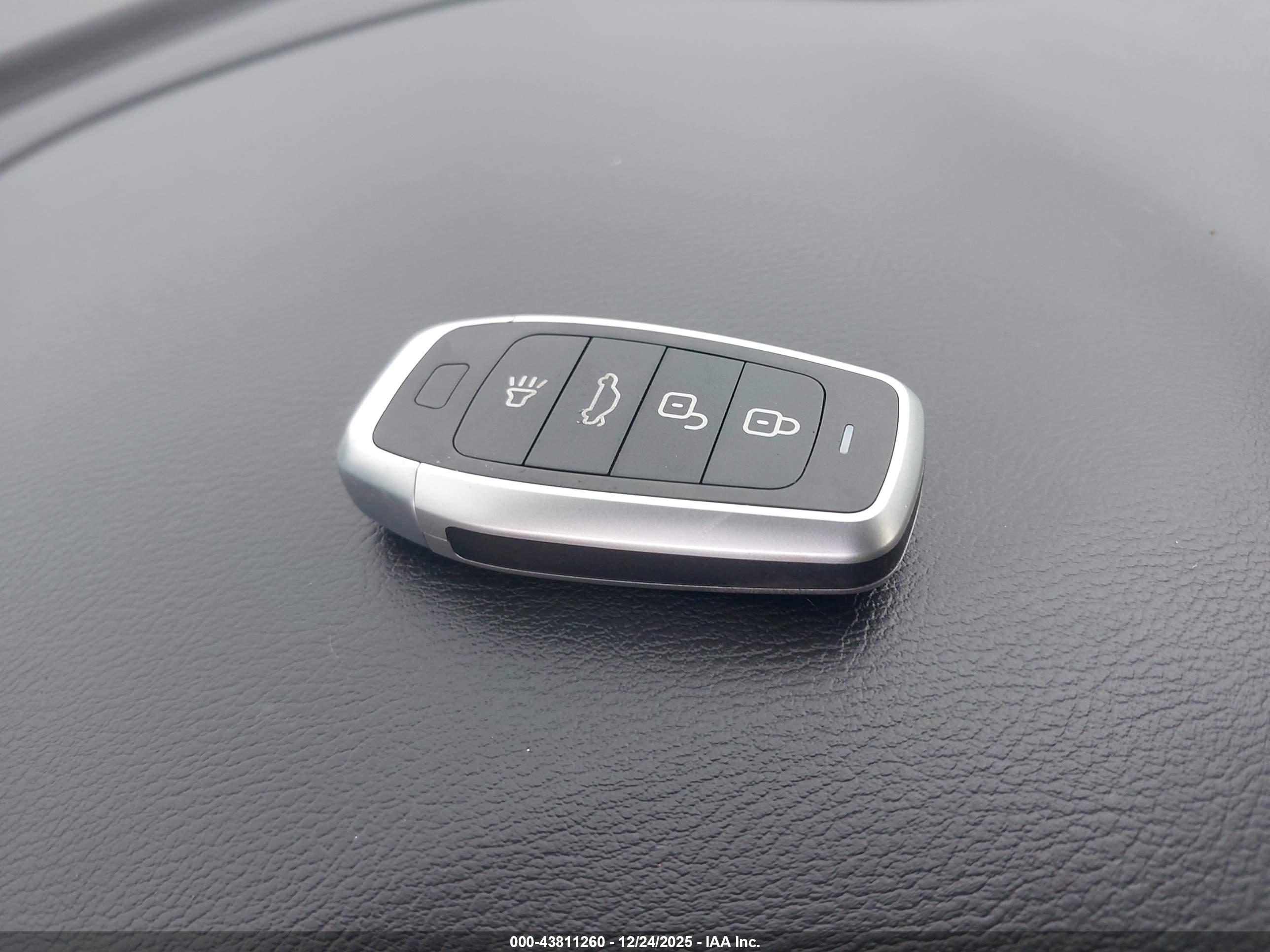 NISSAN KICKS image 11