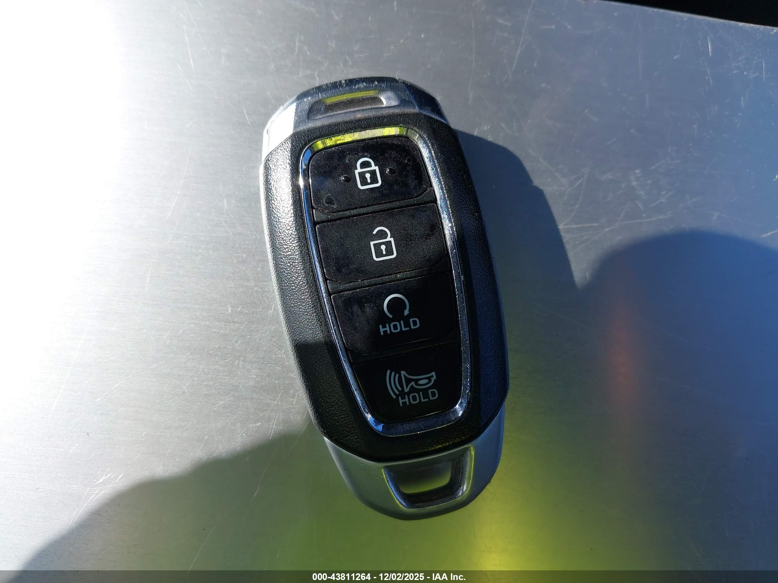HYUNDAI KONA image 11