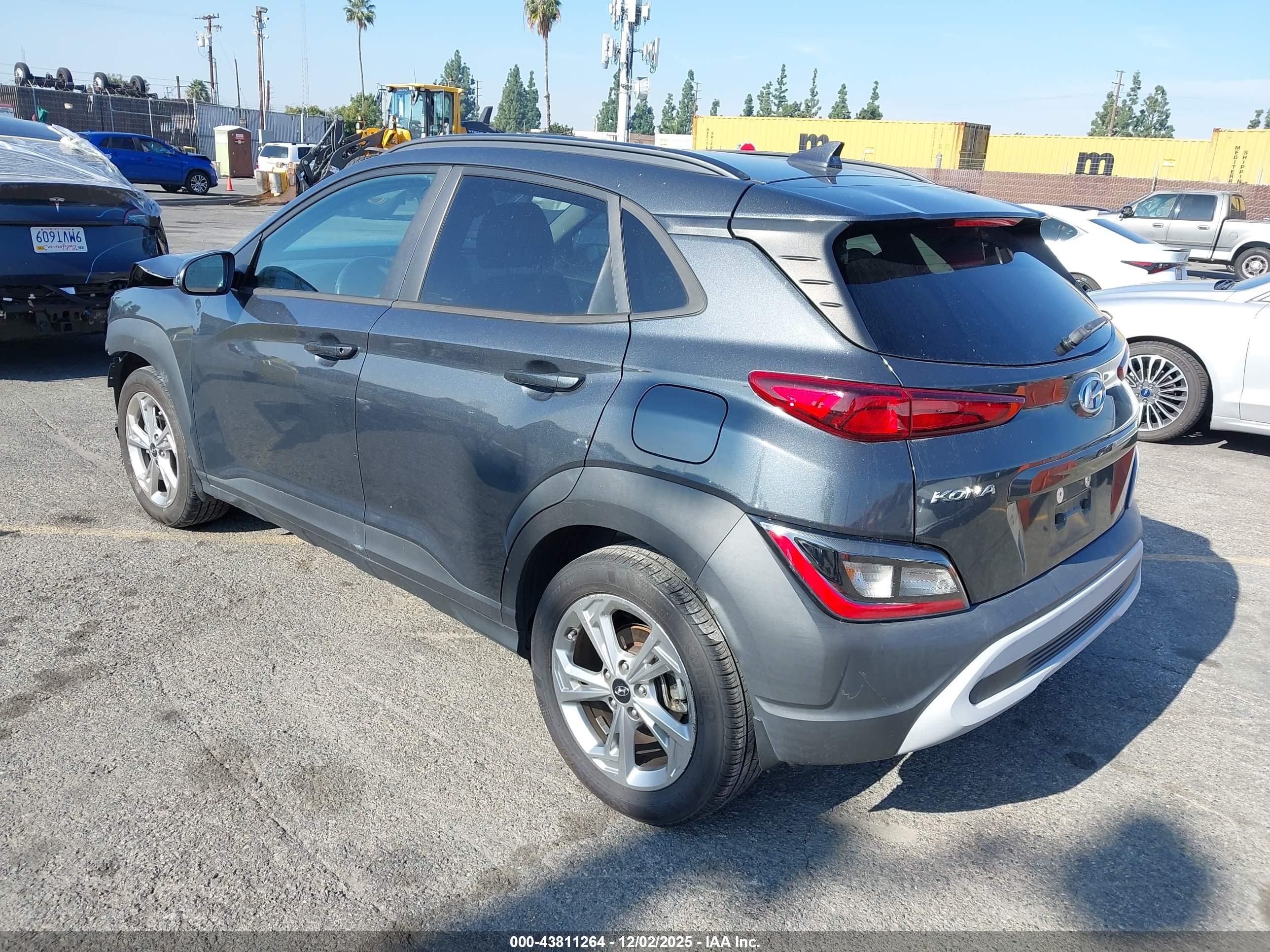 HYUNDAI KONA image 3