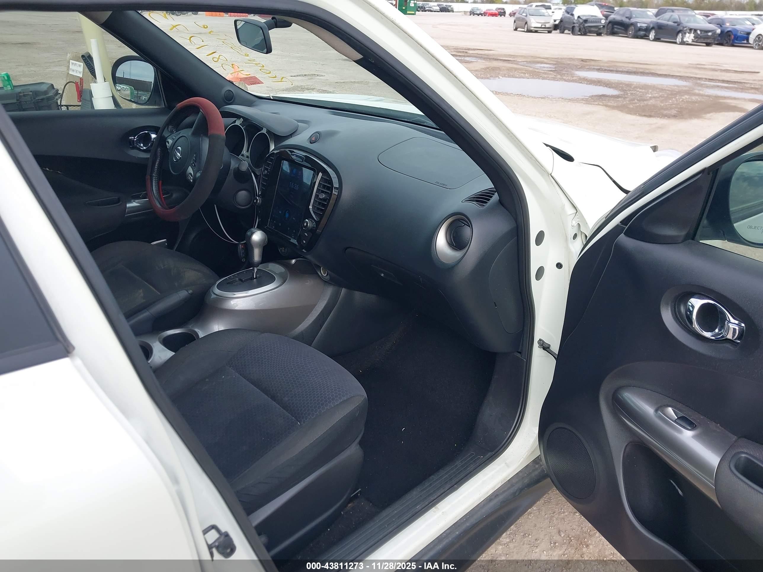 NISSAN JUKE image 5